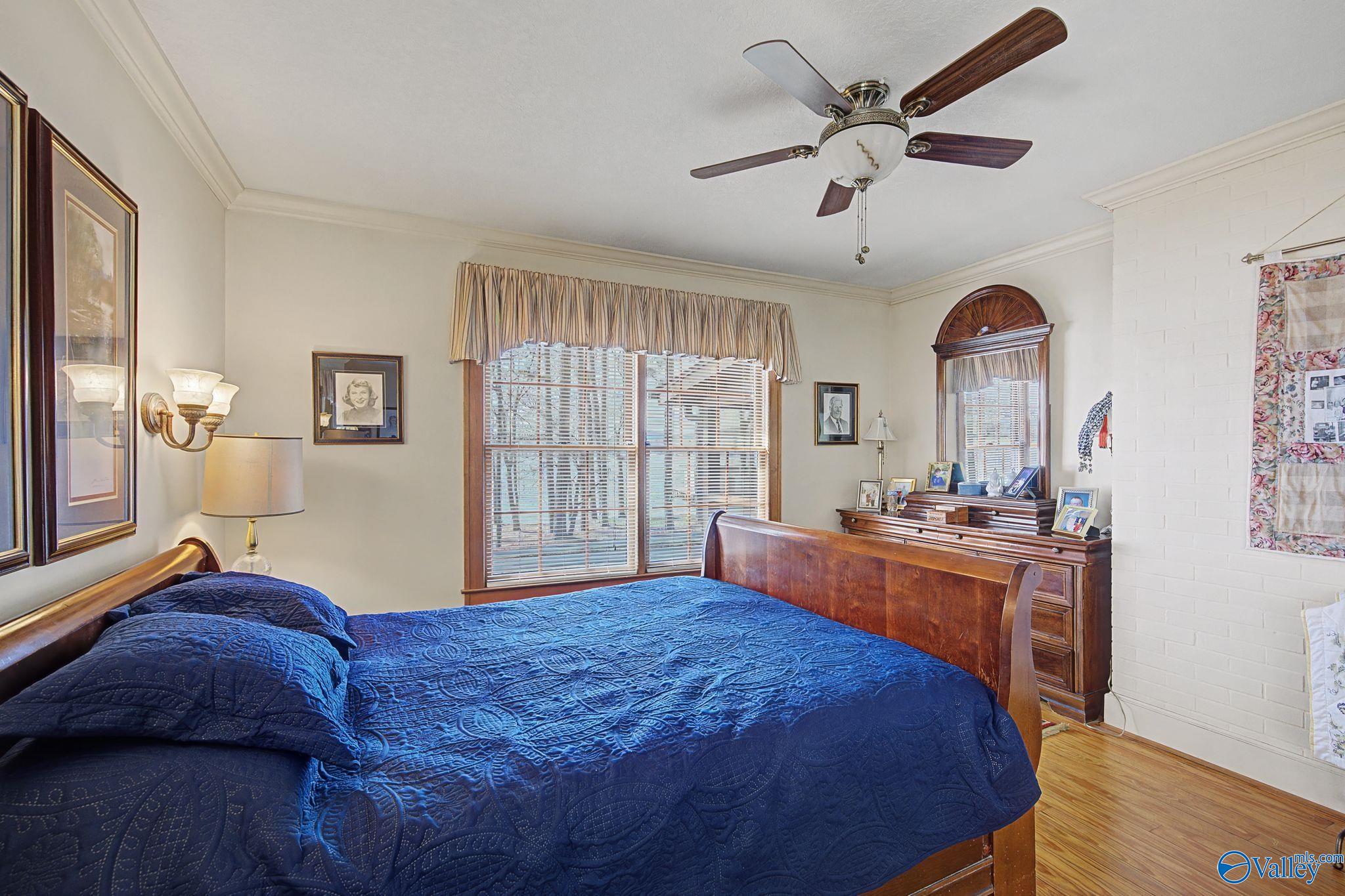 3398 Lakeshore Drive