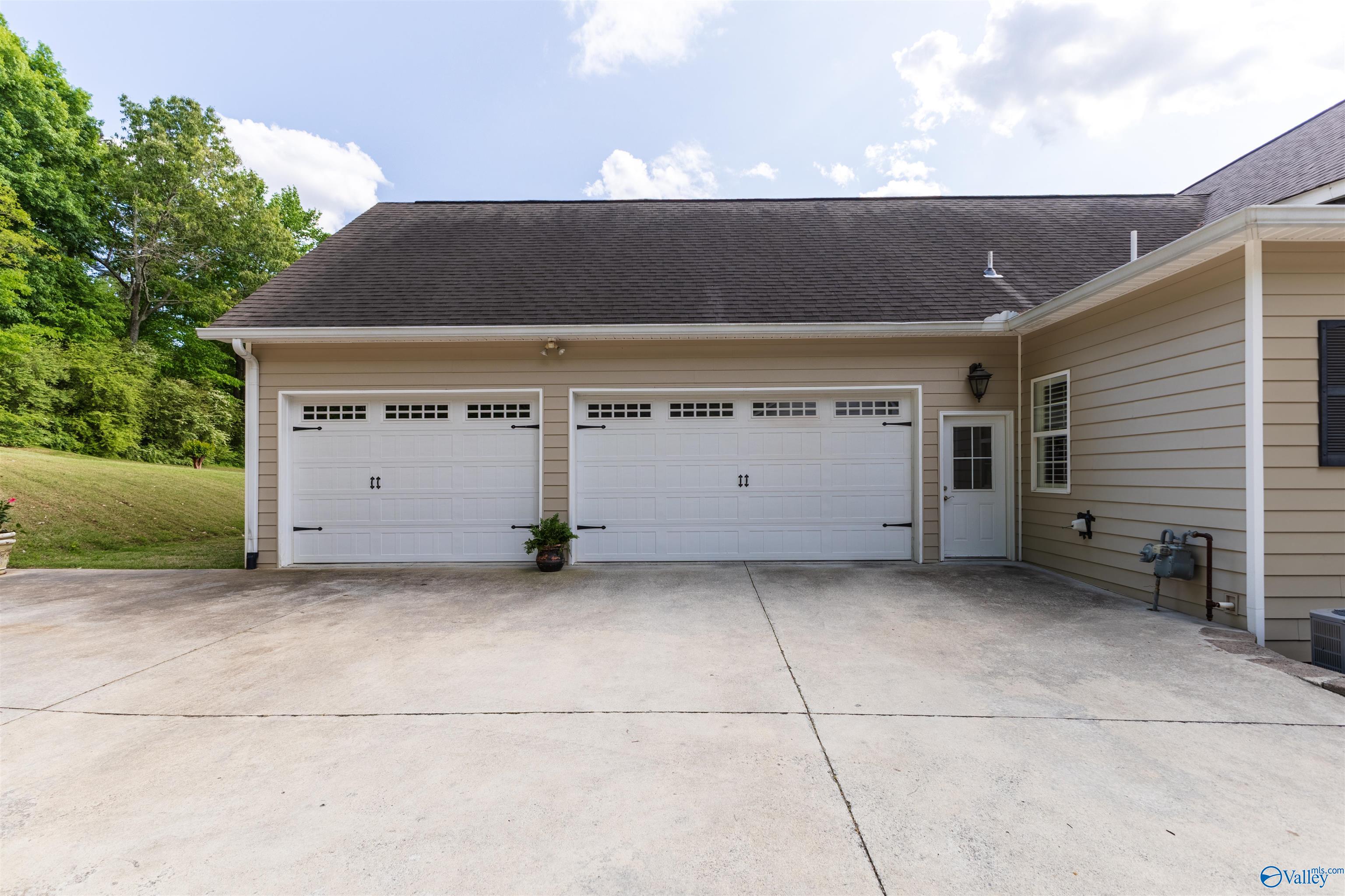 2305 Sunset Drive