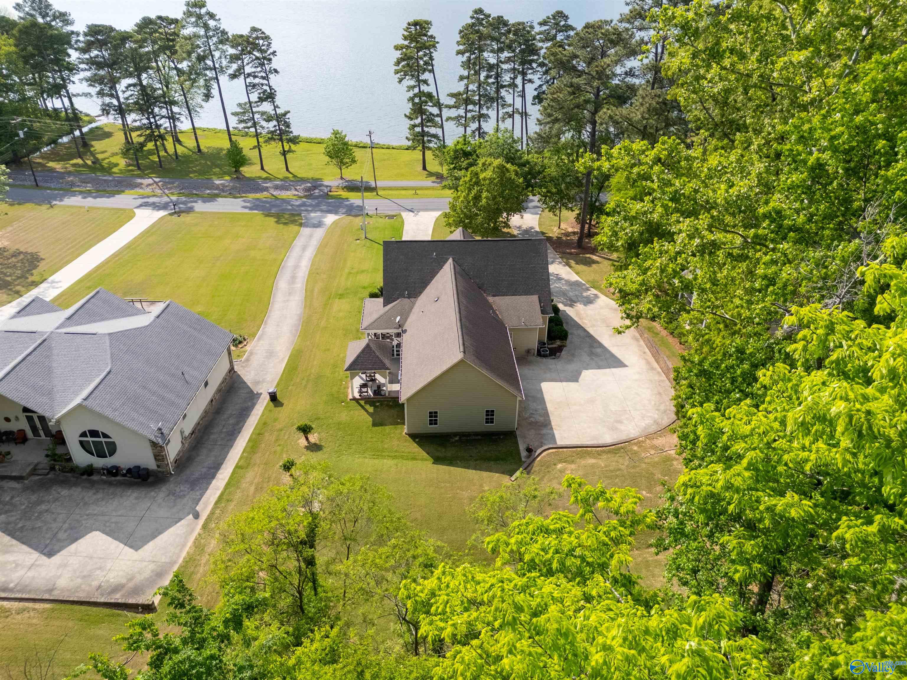 2305 Sunset Drive