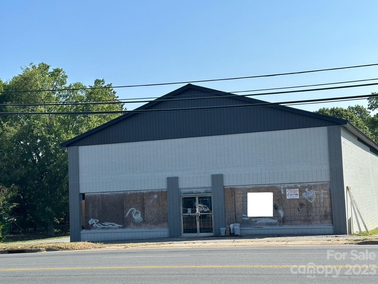 1482 Dale Earnhardt Boulevard