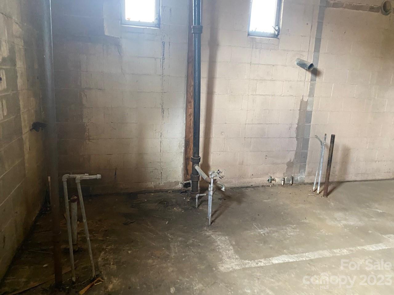 1482 Dale Earnhardt Boulevard