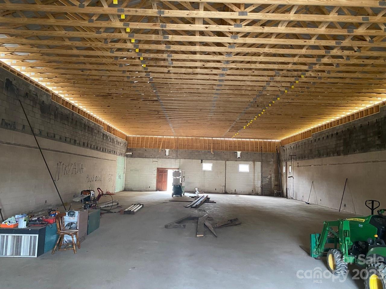 1482 Dale Earnhardt Boulevard