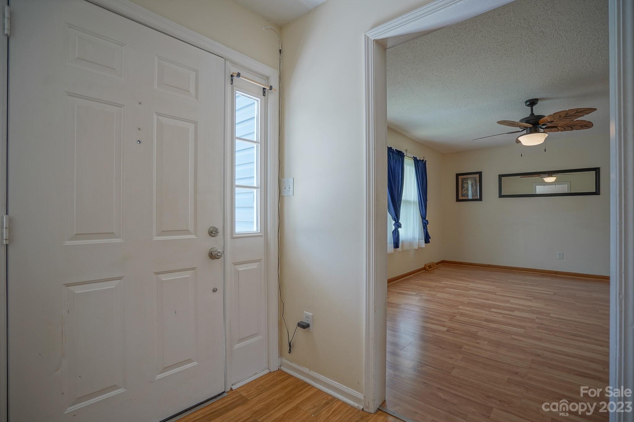 2636 Woodcrest Drive SW