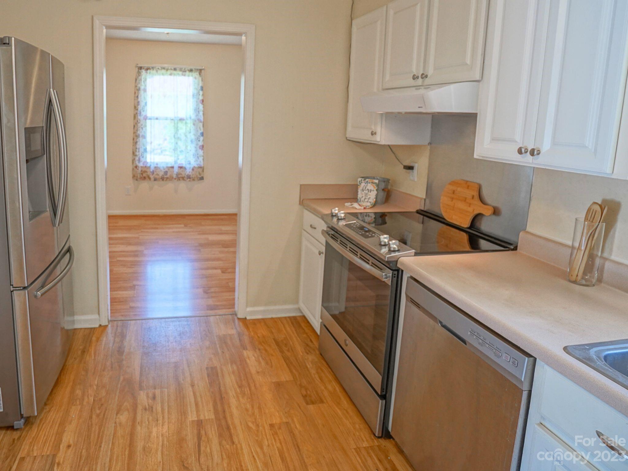 2636 Woodcrest Drive SW