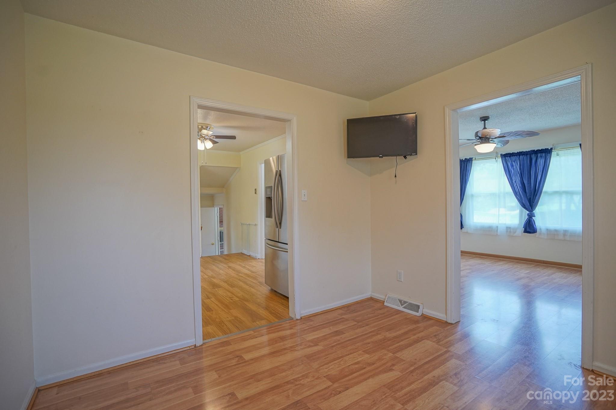 2636 Woodcrest Drive SW