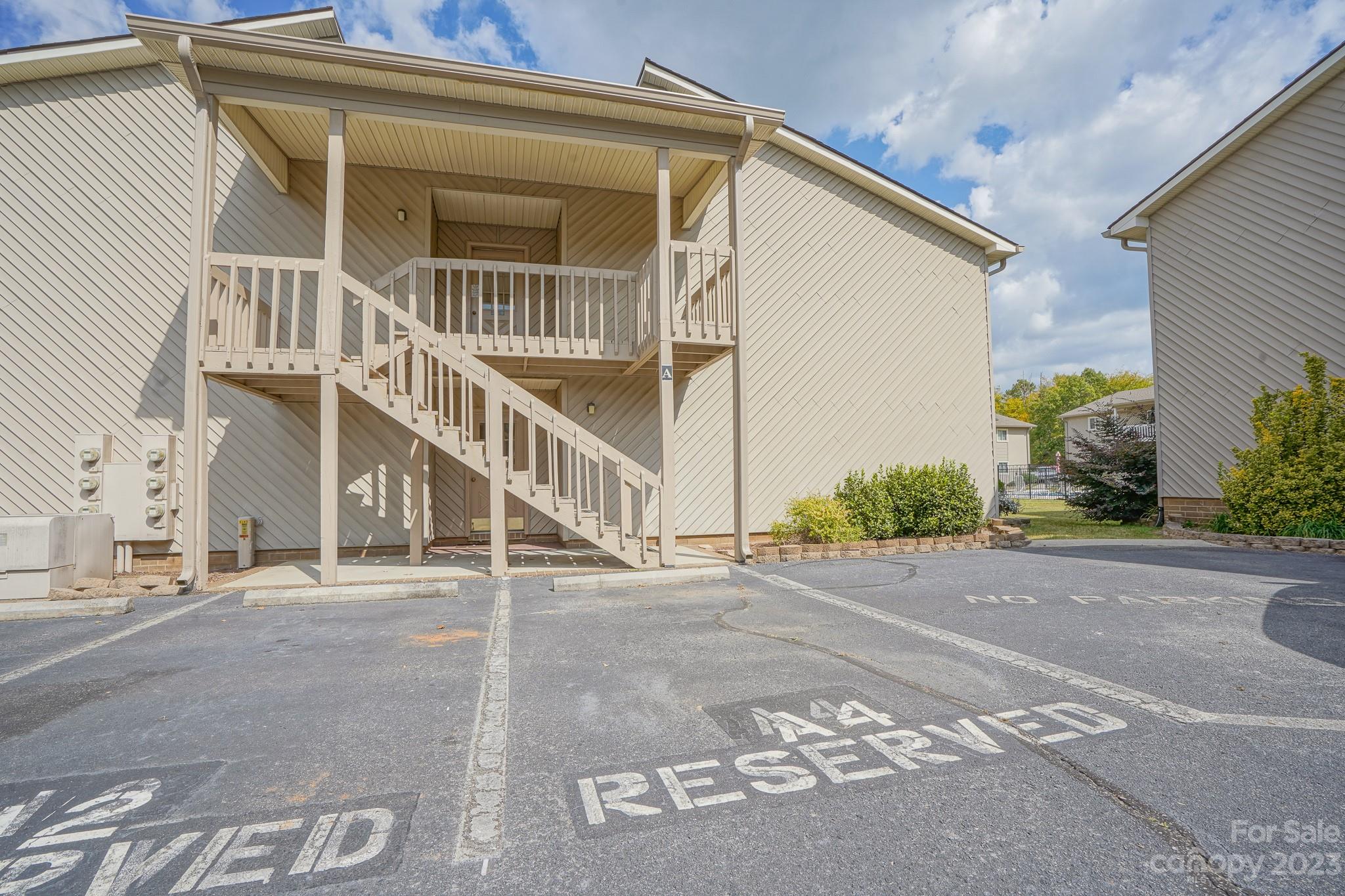 140 Lake Concord Road NE Unit: A4