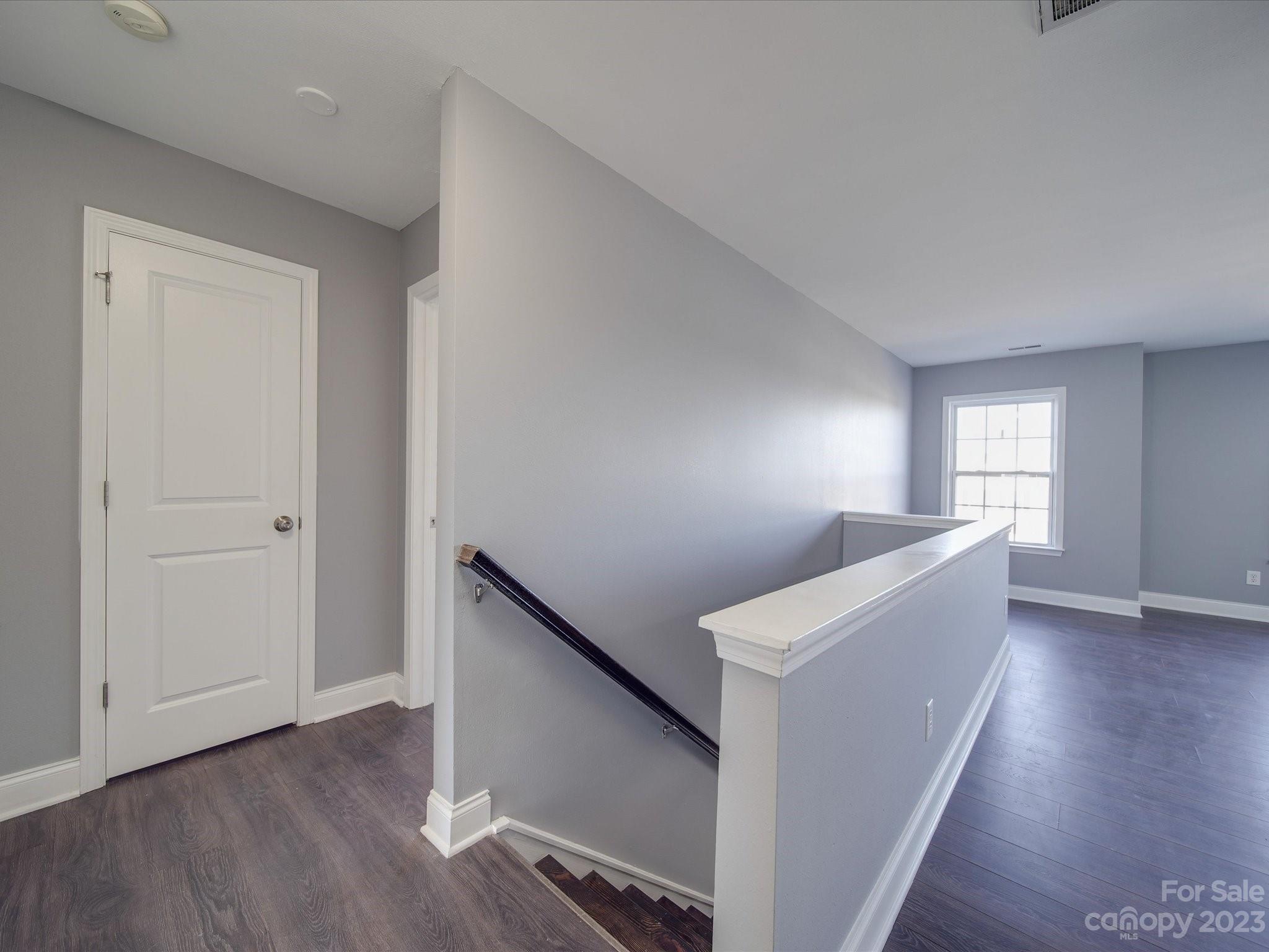 1623 Rustic Arch Way