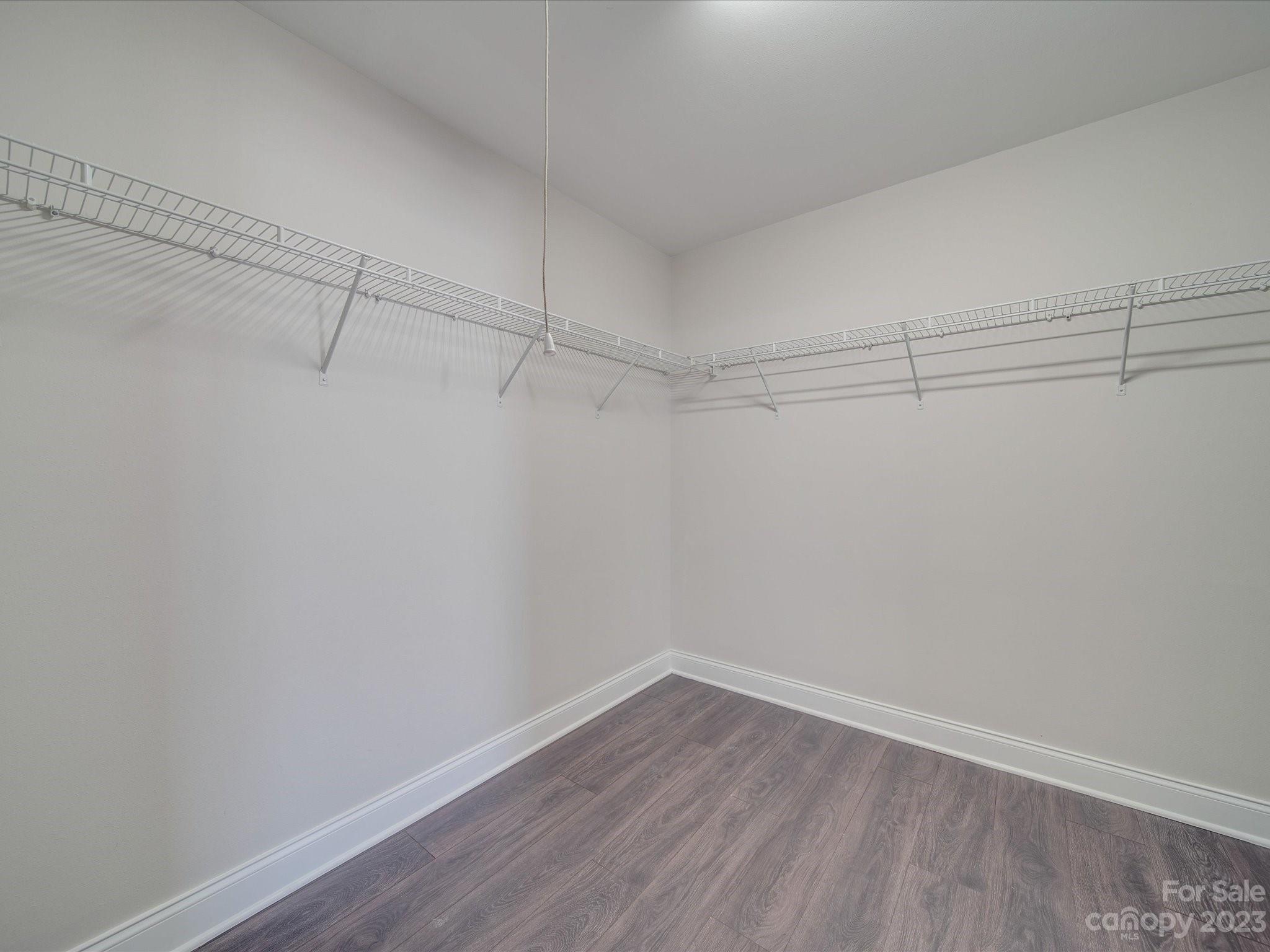 1623 Rustic Arch Way