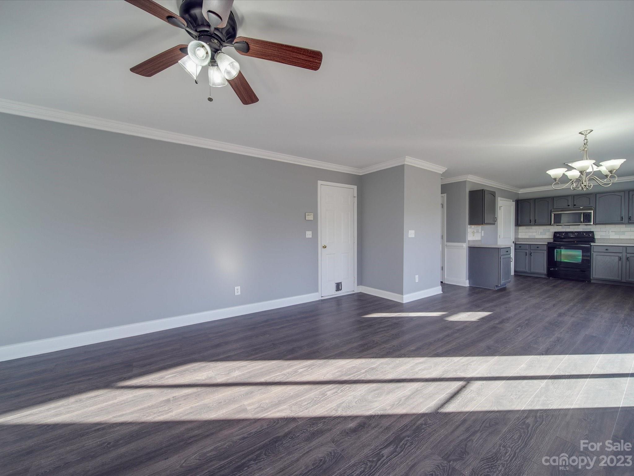 1623 Rustic Arch Way