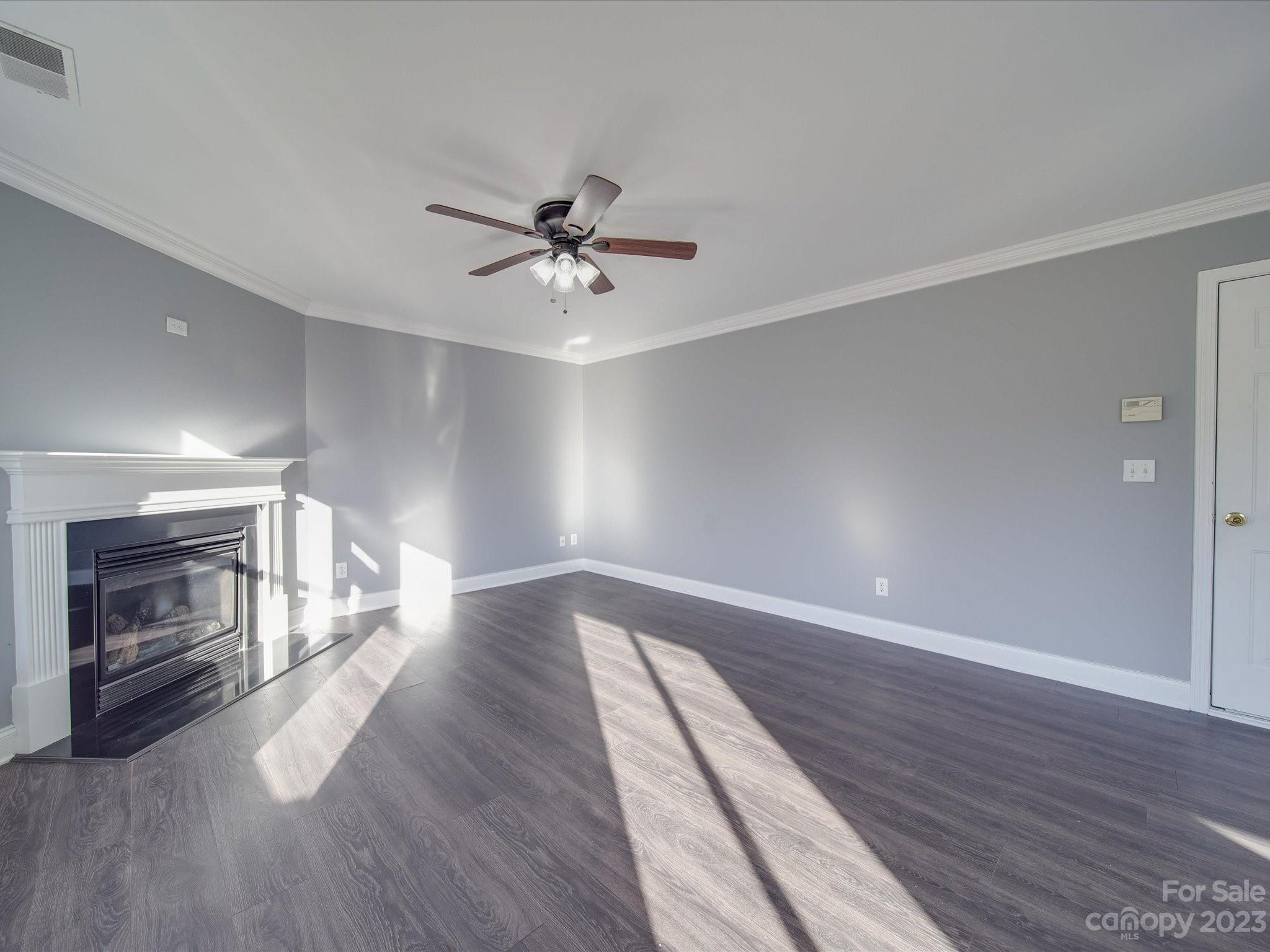 1623 Rustic Arch Way