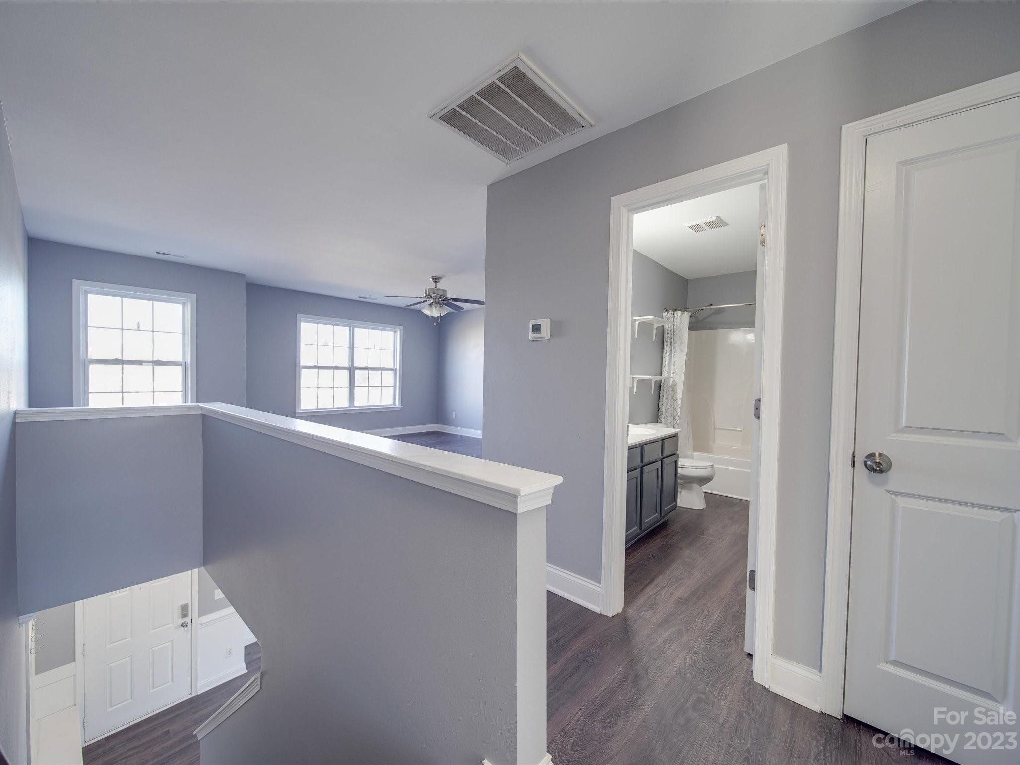 1623 Rustic Arch Way