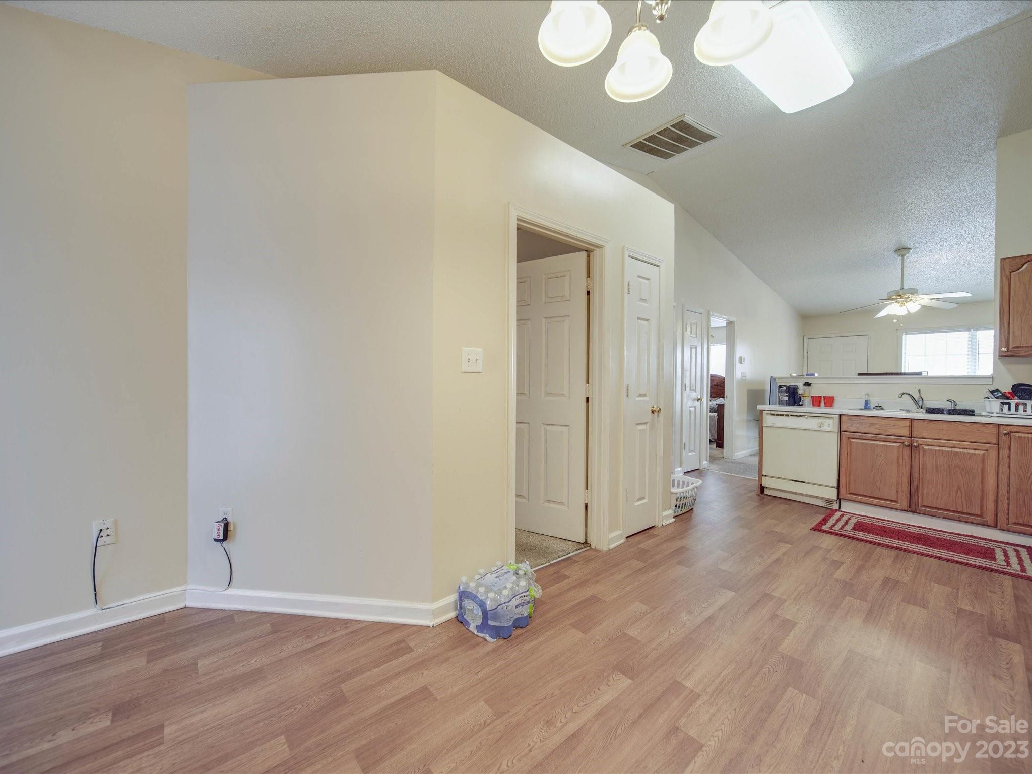 1216 Bringle Ferry Road