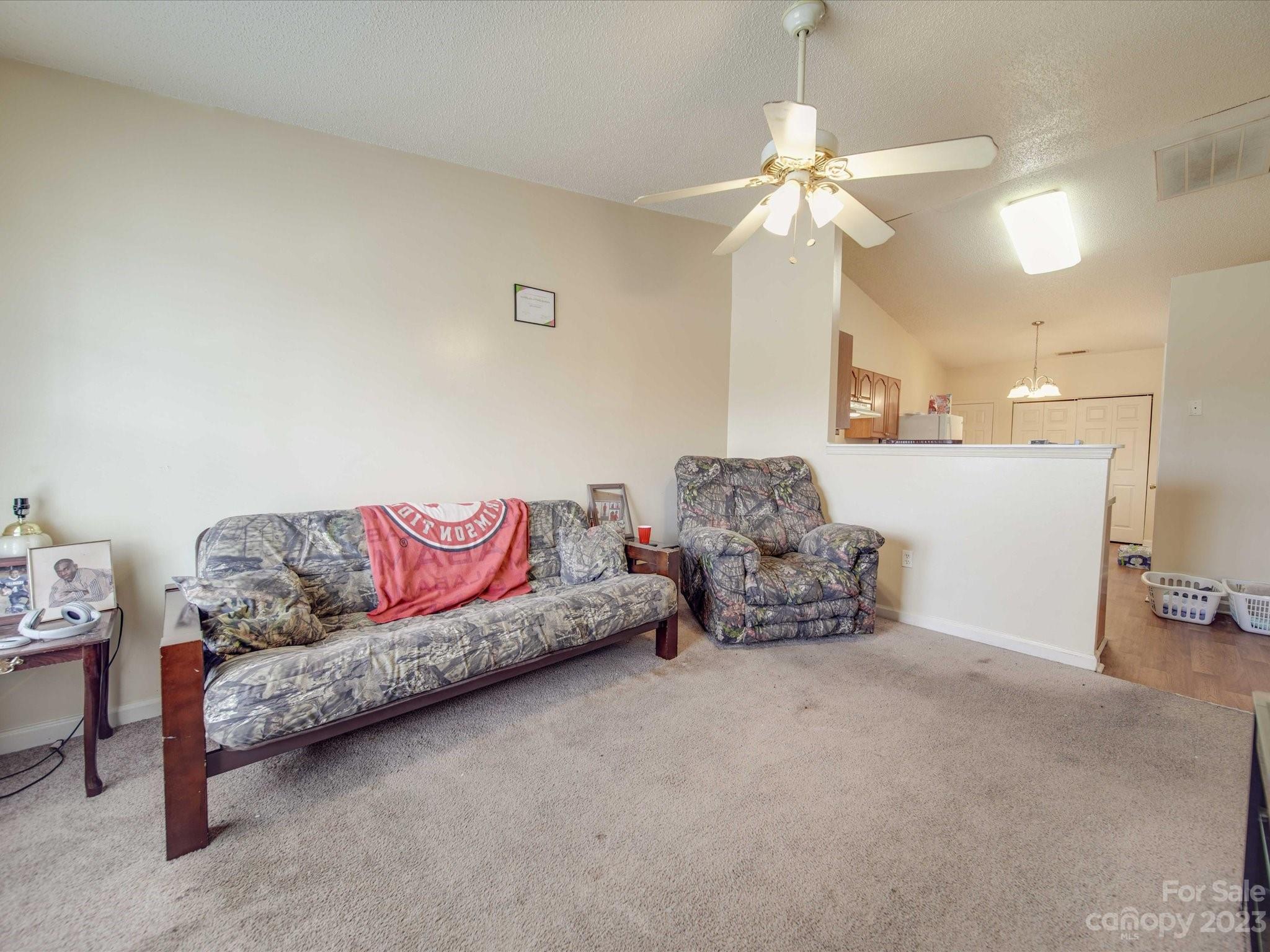 1216 Bringle Ferry Road