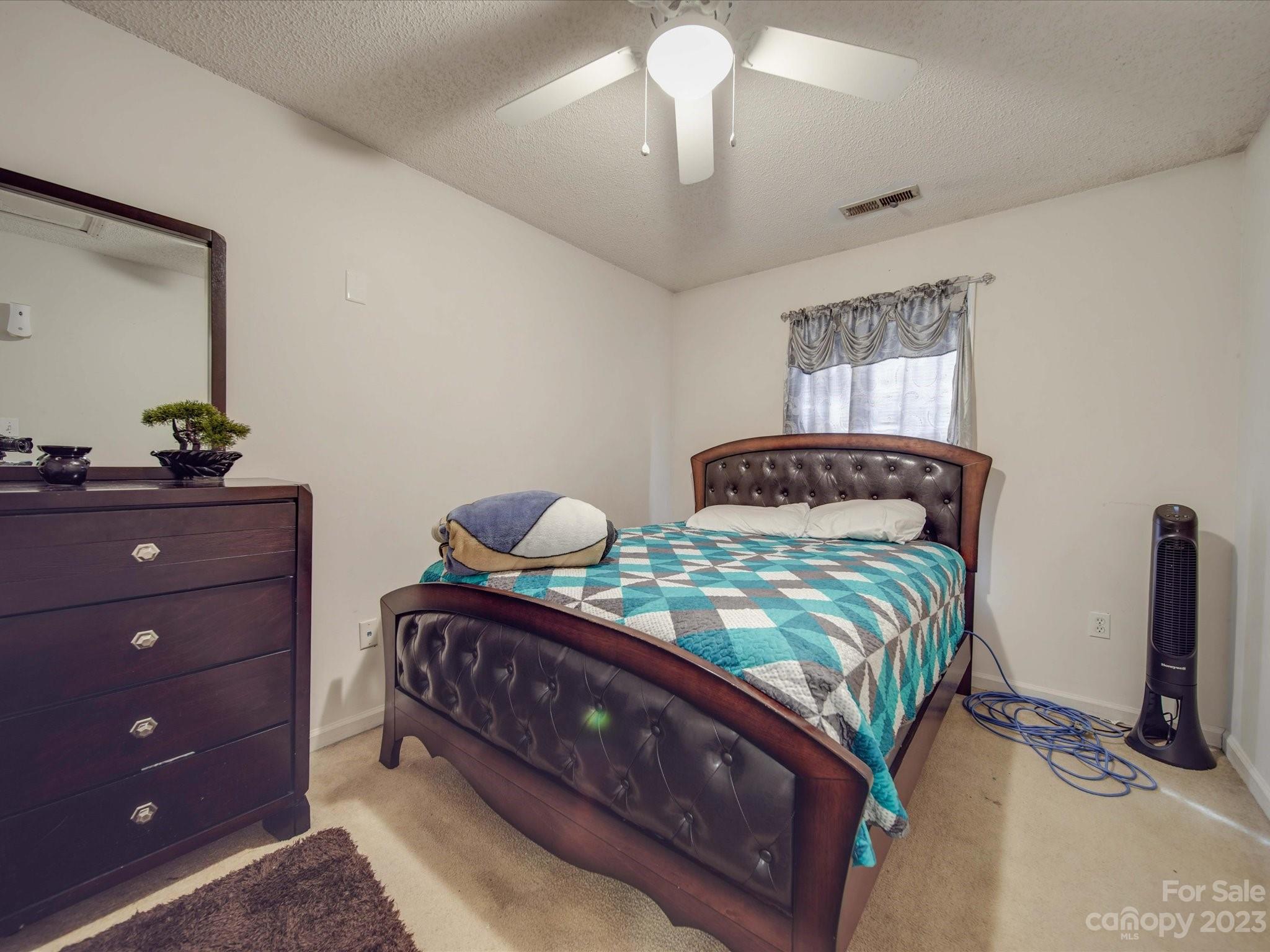 1216 Bringle Ferry Road