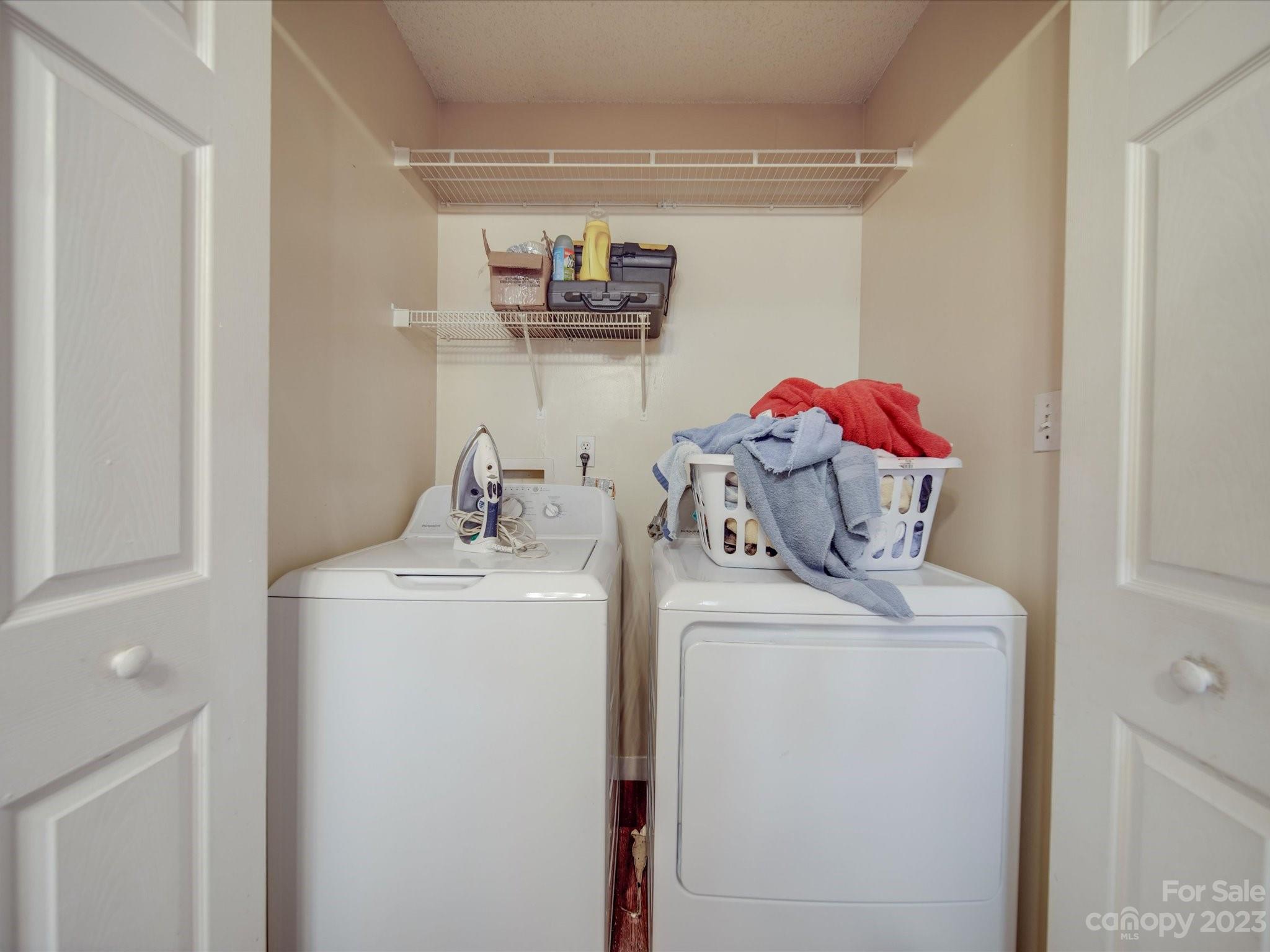 1216 Bringle Ferry Road