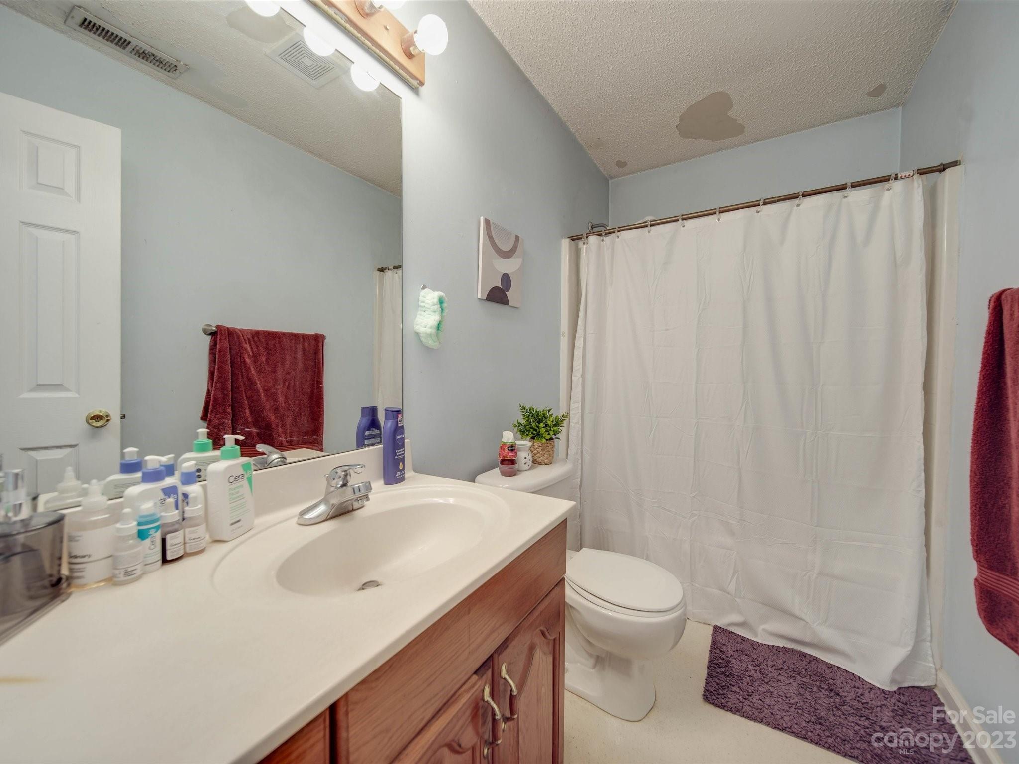 1216 Bringle Ferry Road