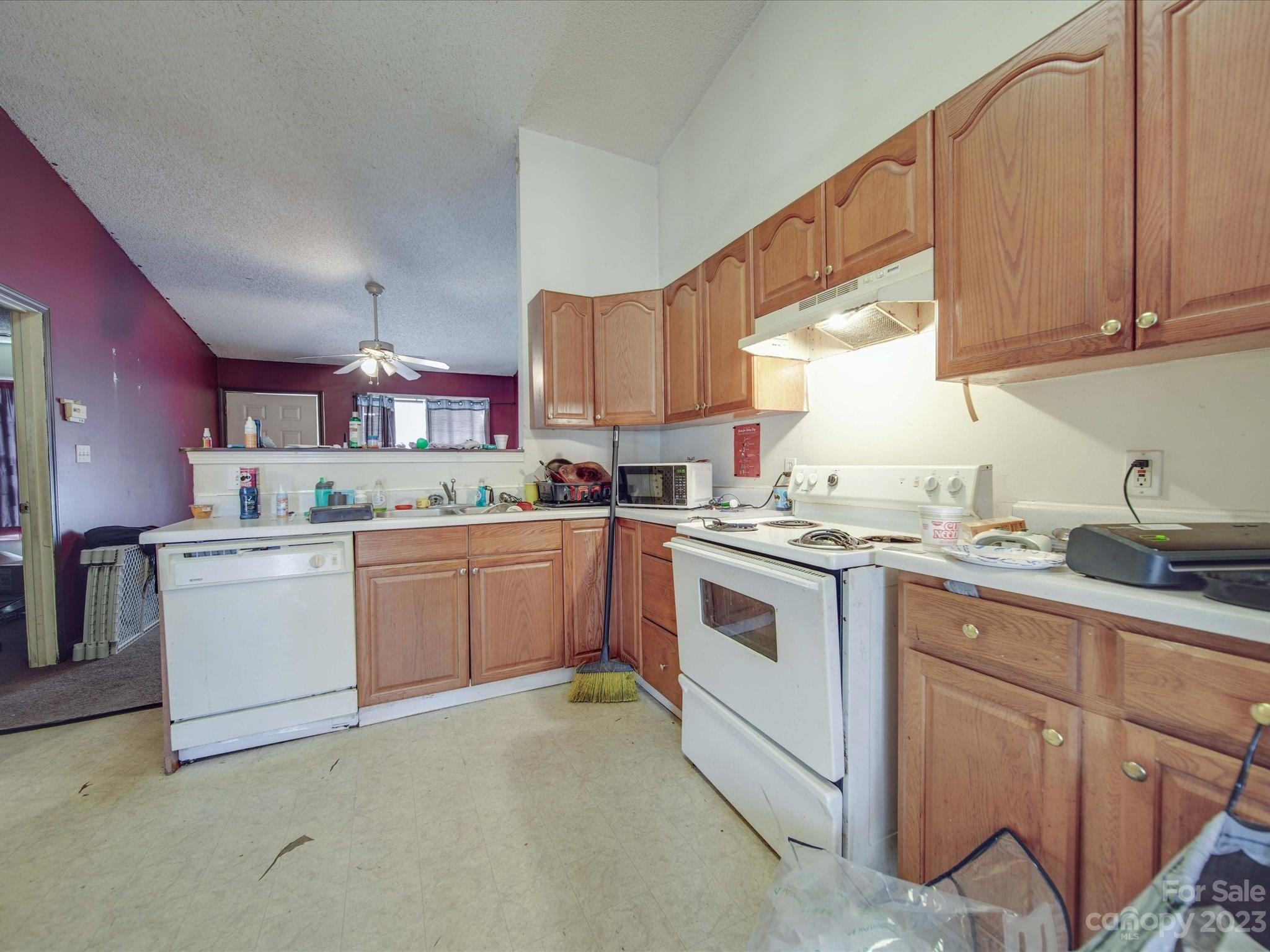 1216 Bringle Ferry Road