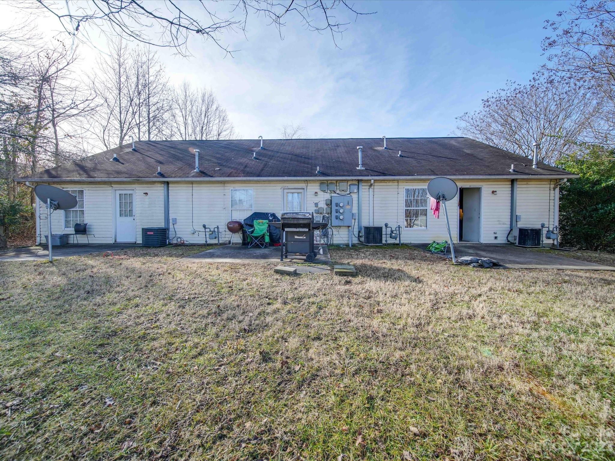 1216 Bringle Ferry Road