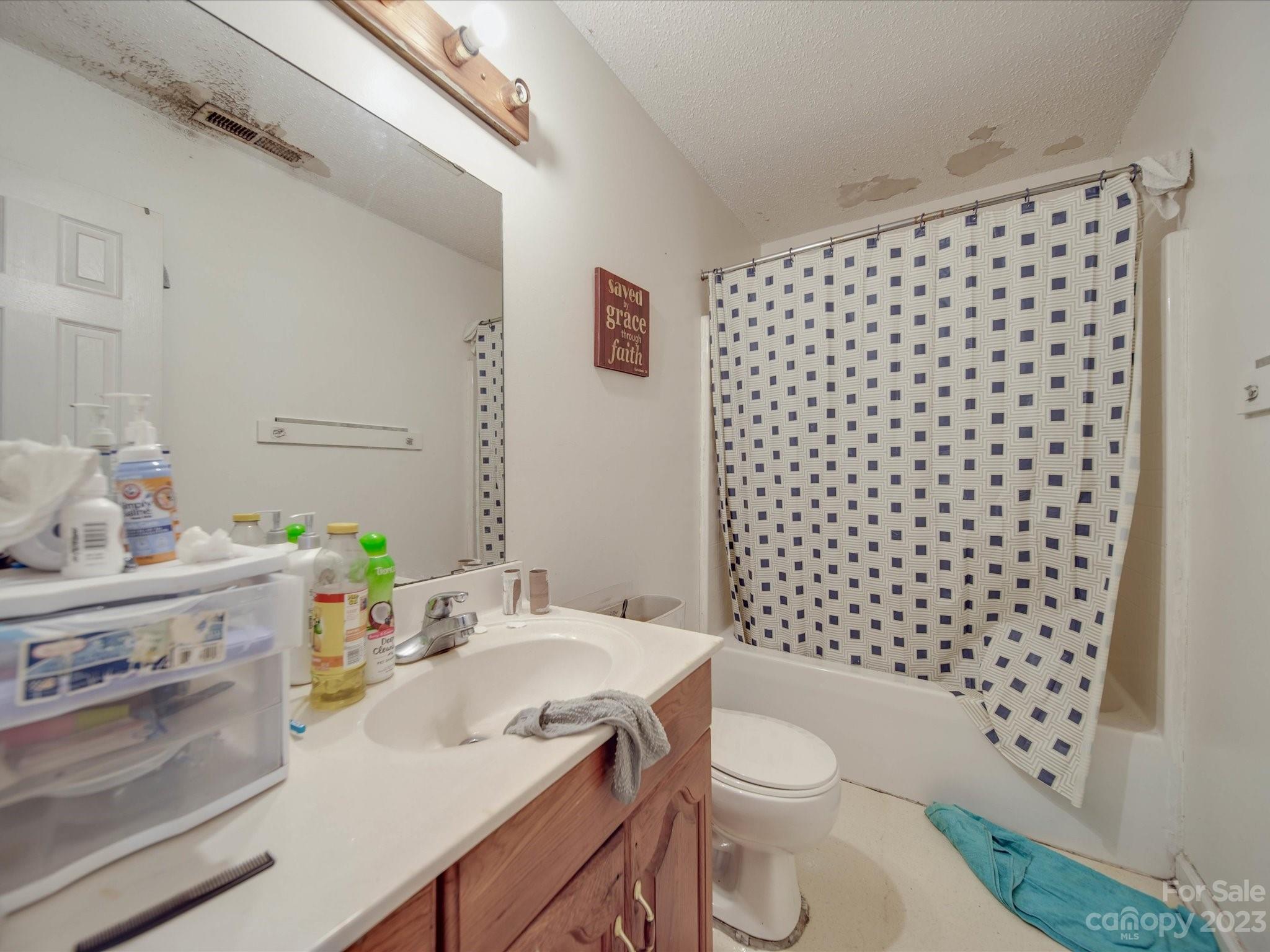 1216 Bringle Ferry Road