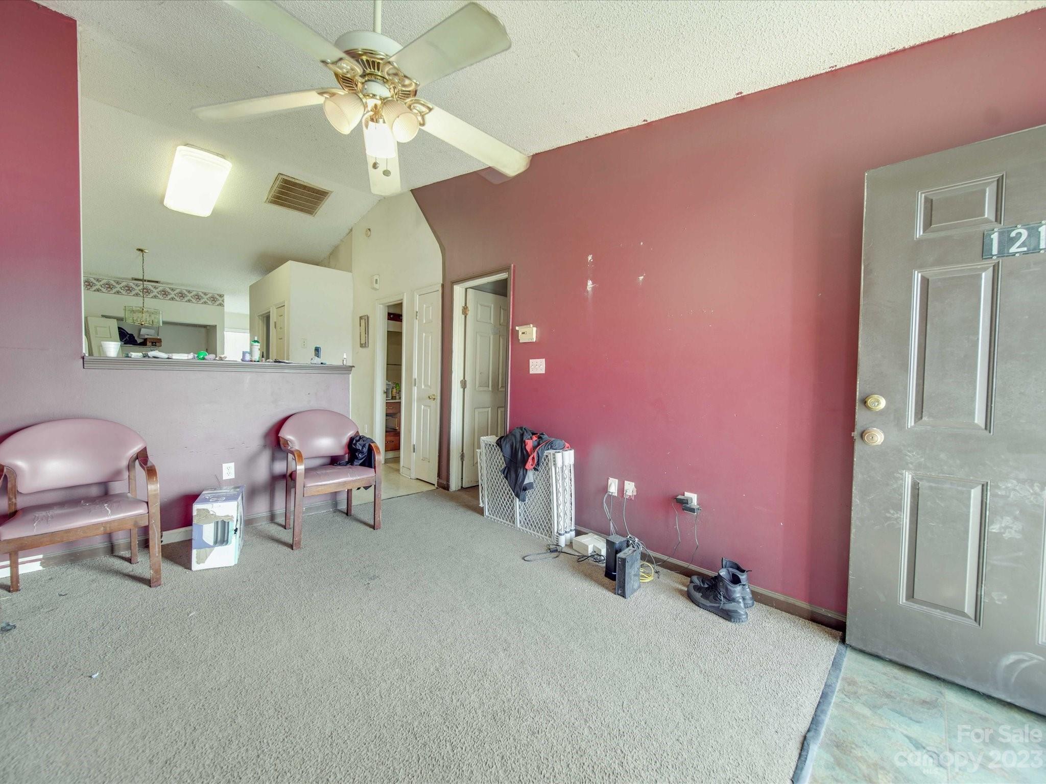 1216 Bringle Ferry Road