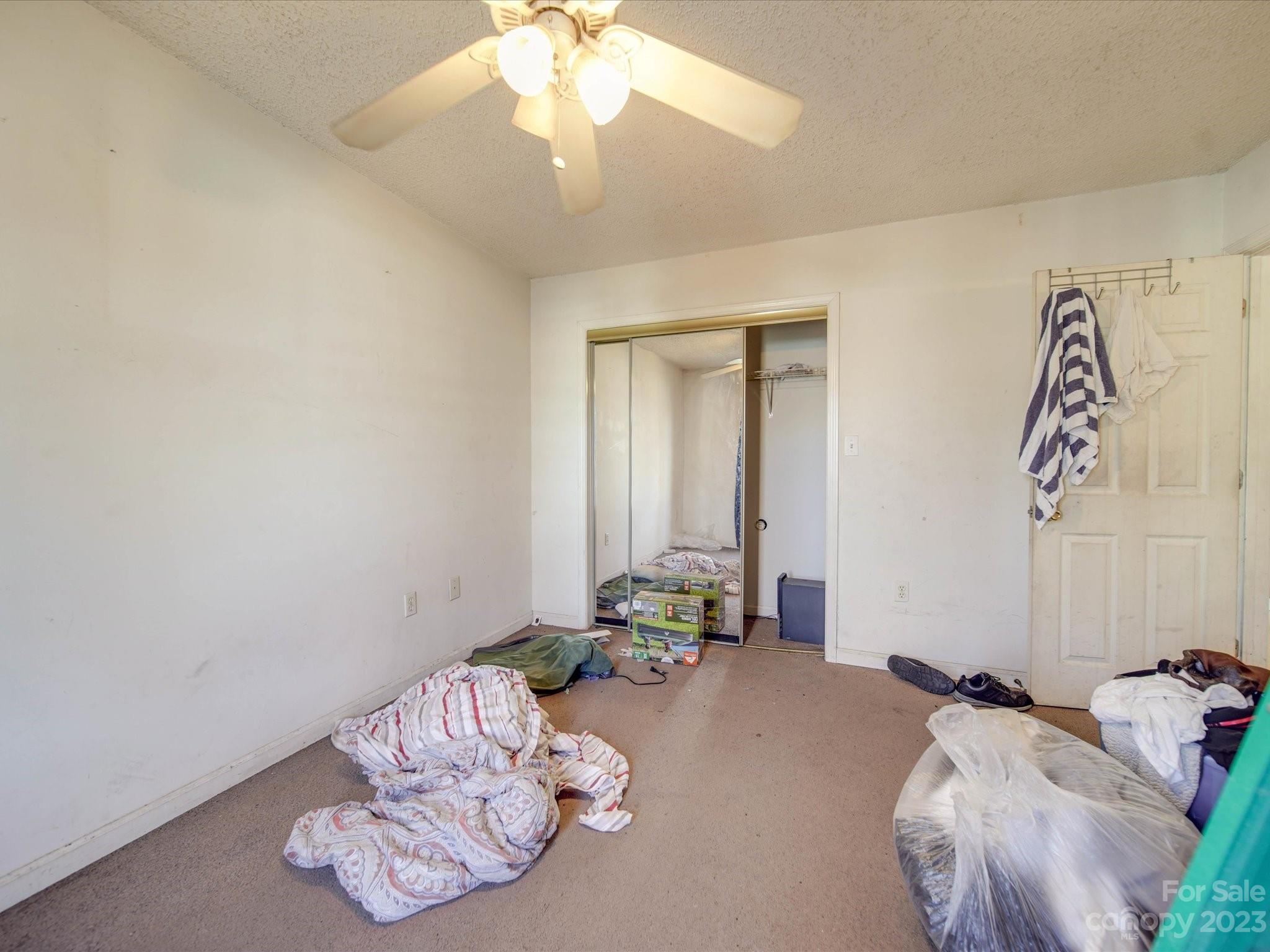 1216 Bringle Ferry Road