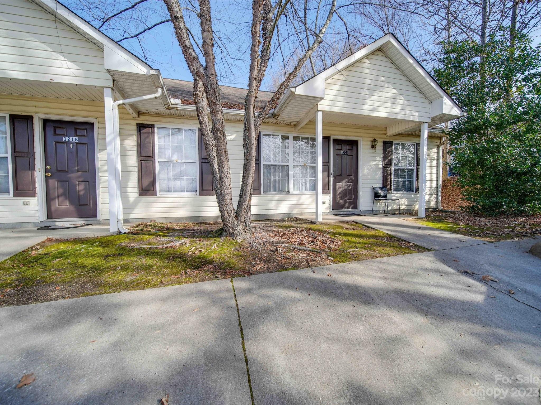 1216 Bringle Ferry Road