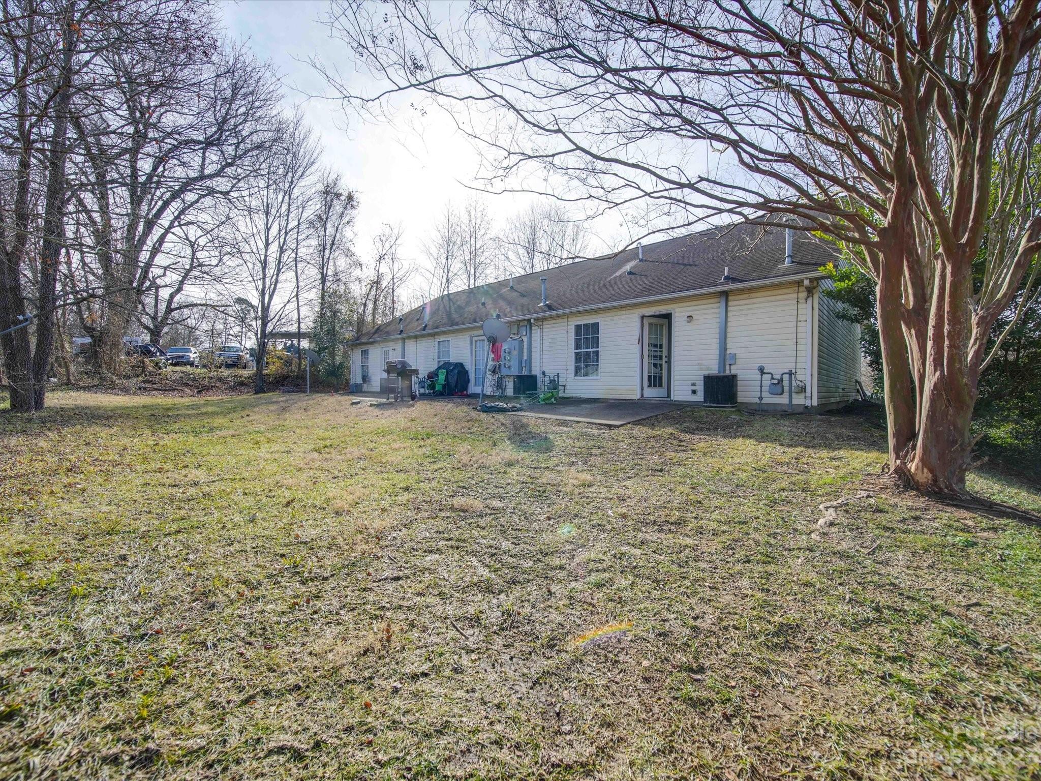 1216 Bringle Ferry Road