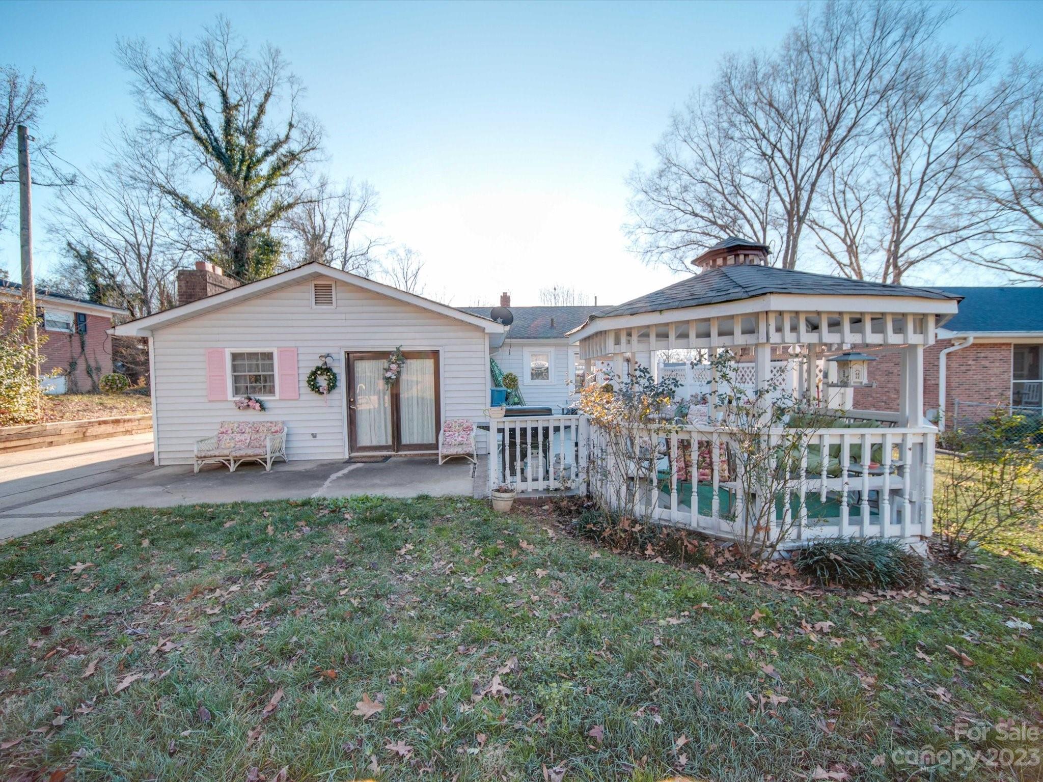 702 Forest Street NW