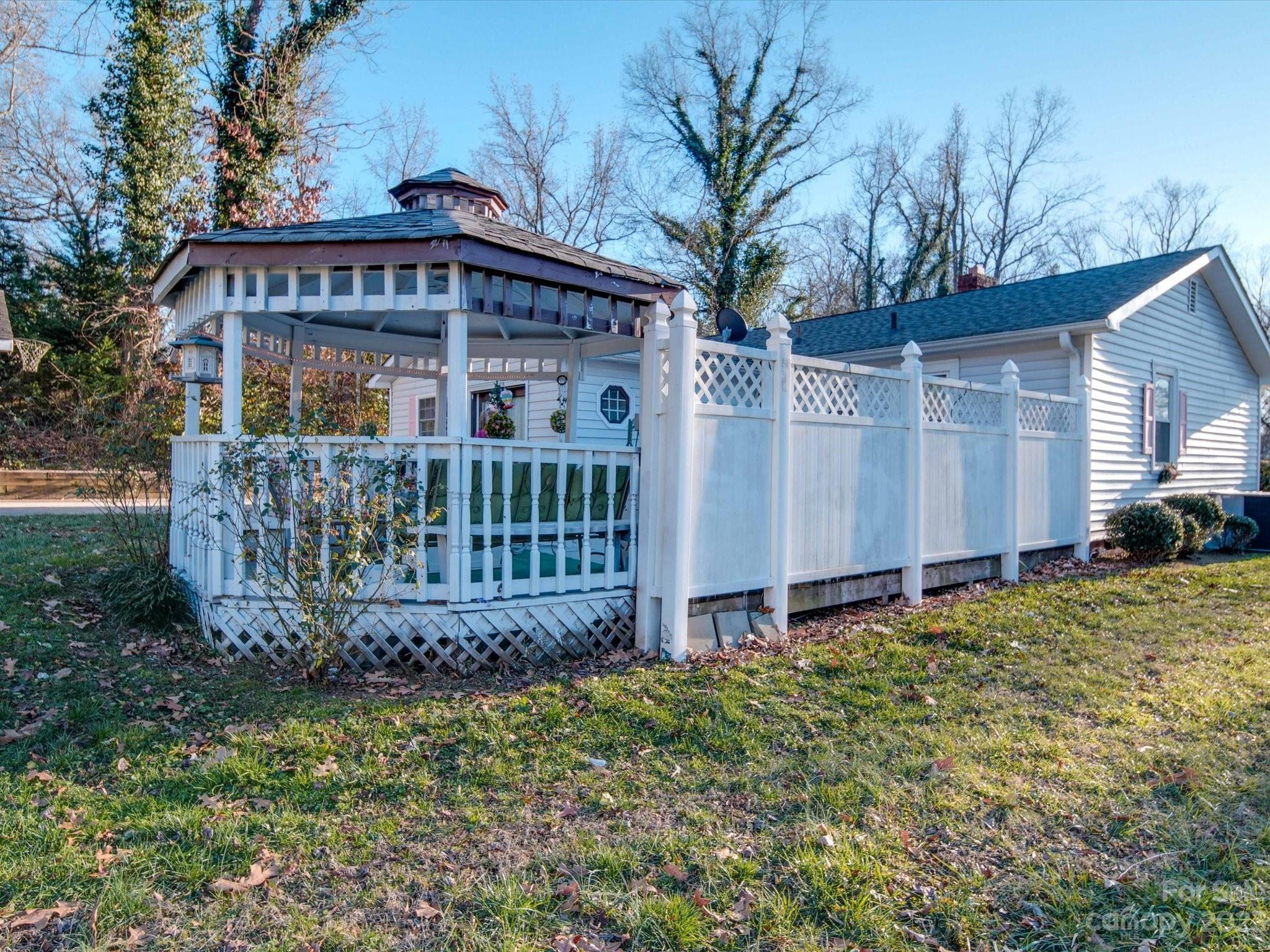 702 Forest Street NW