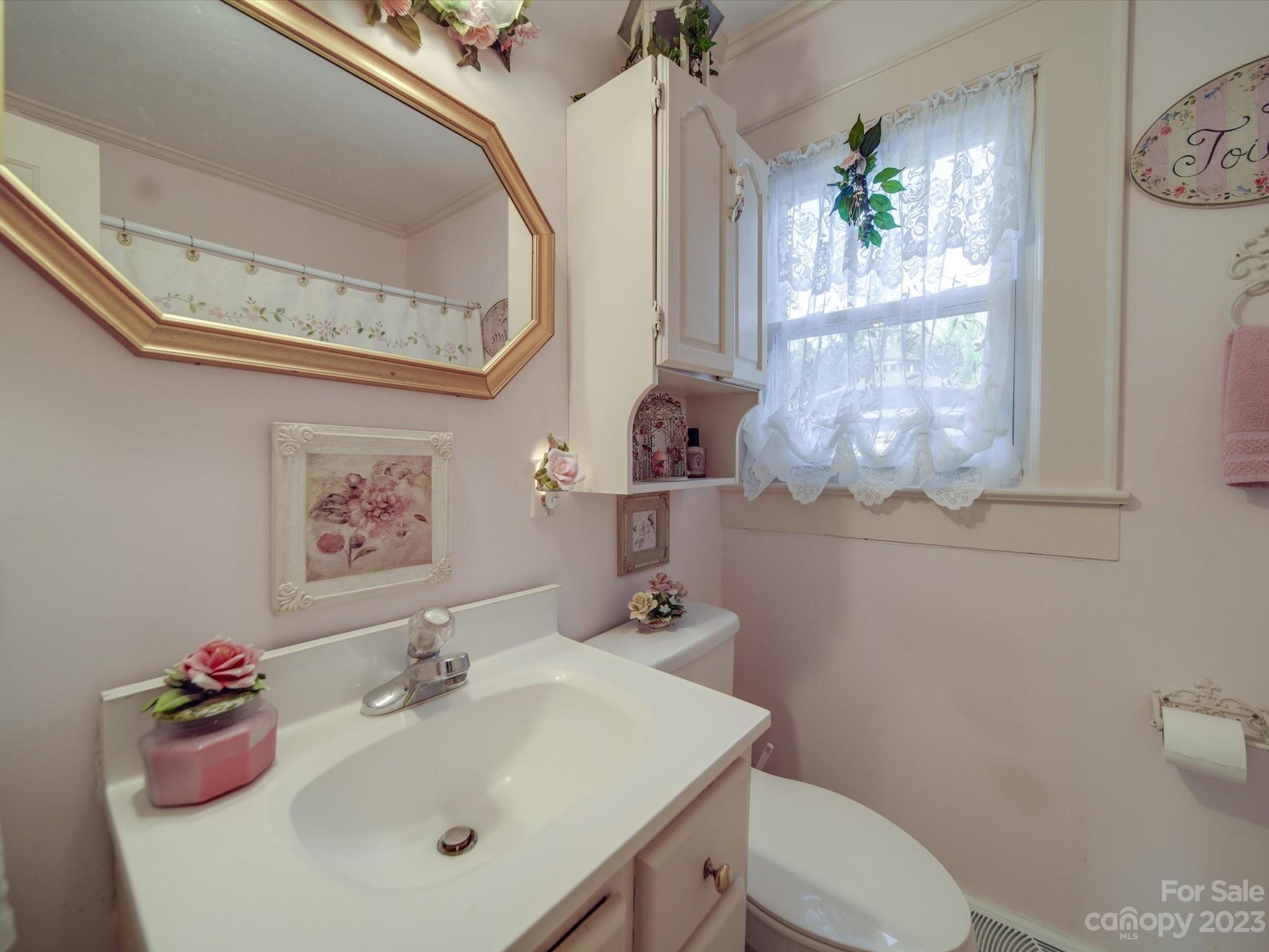 702 Forest Street NW