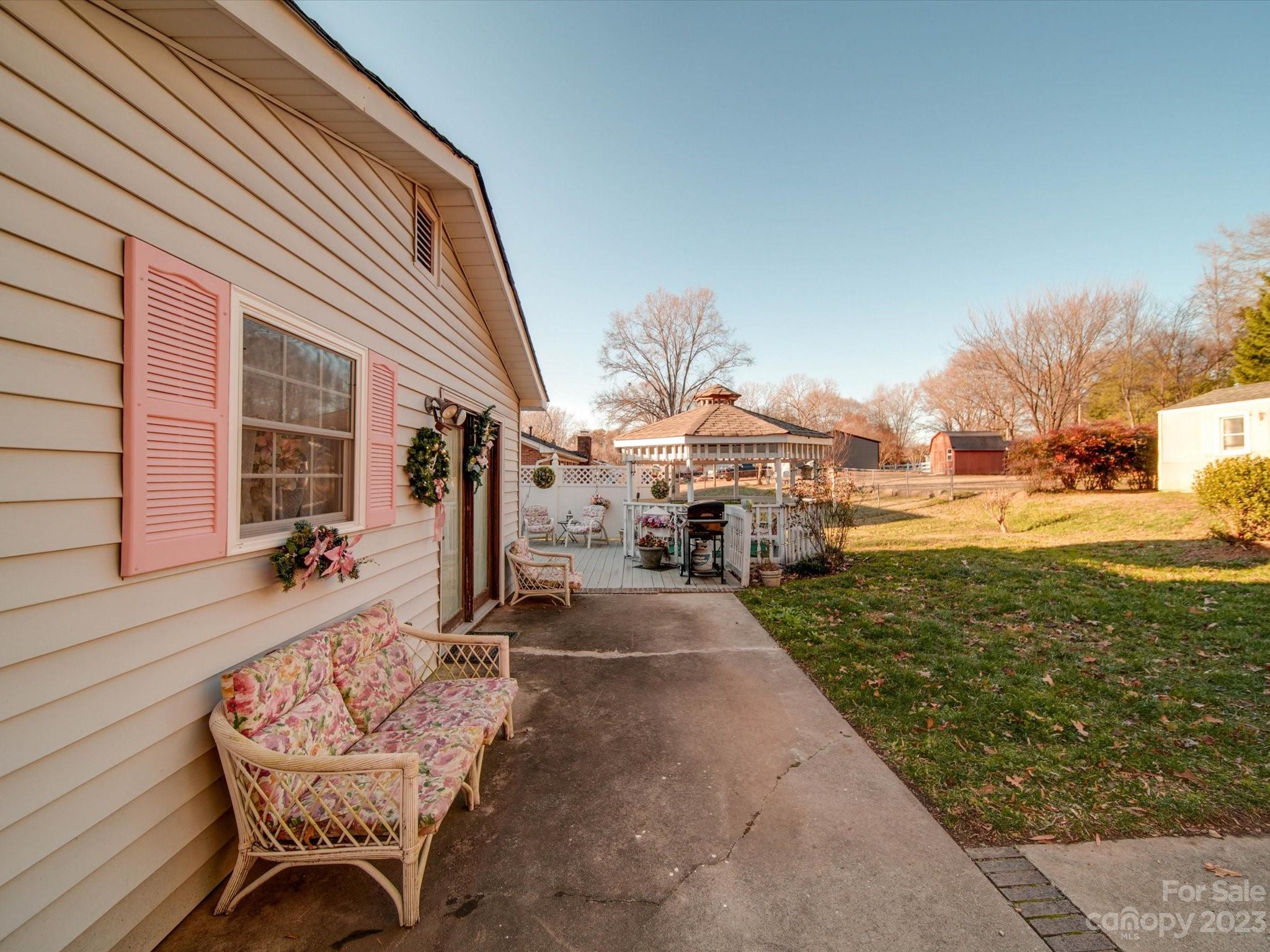 702 Forest Street NW