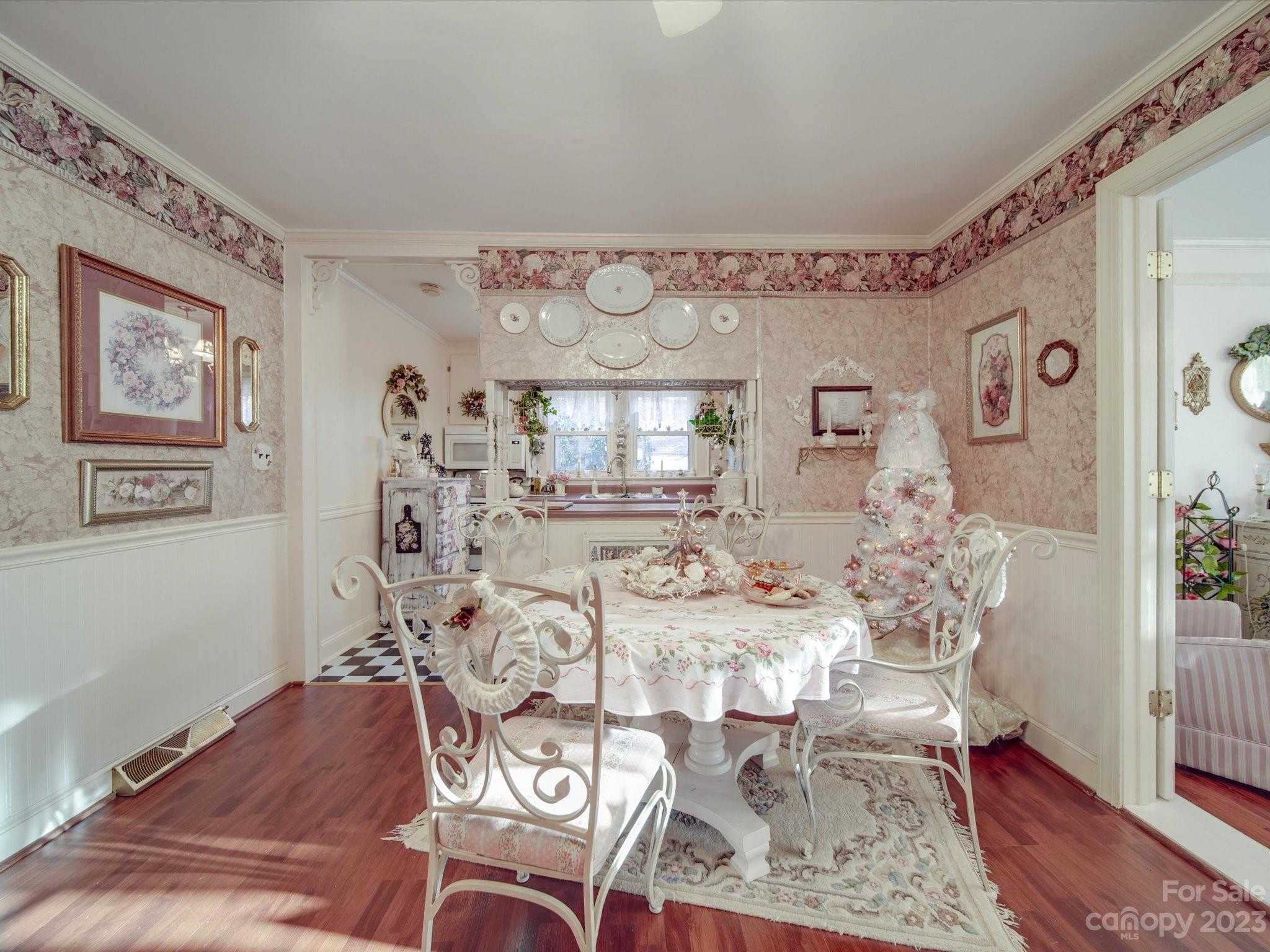 702 Forest Street NW