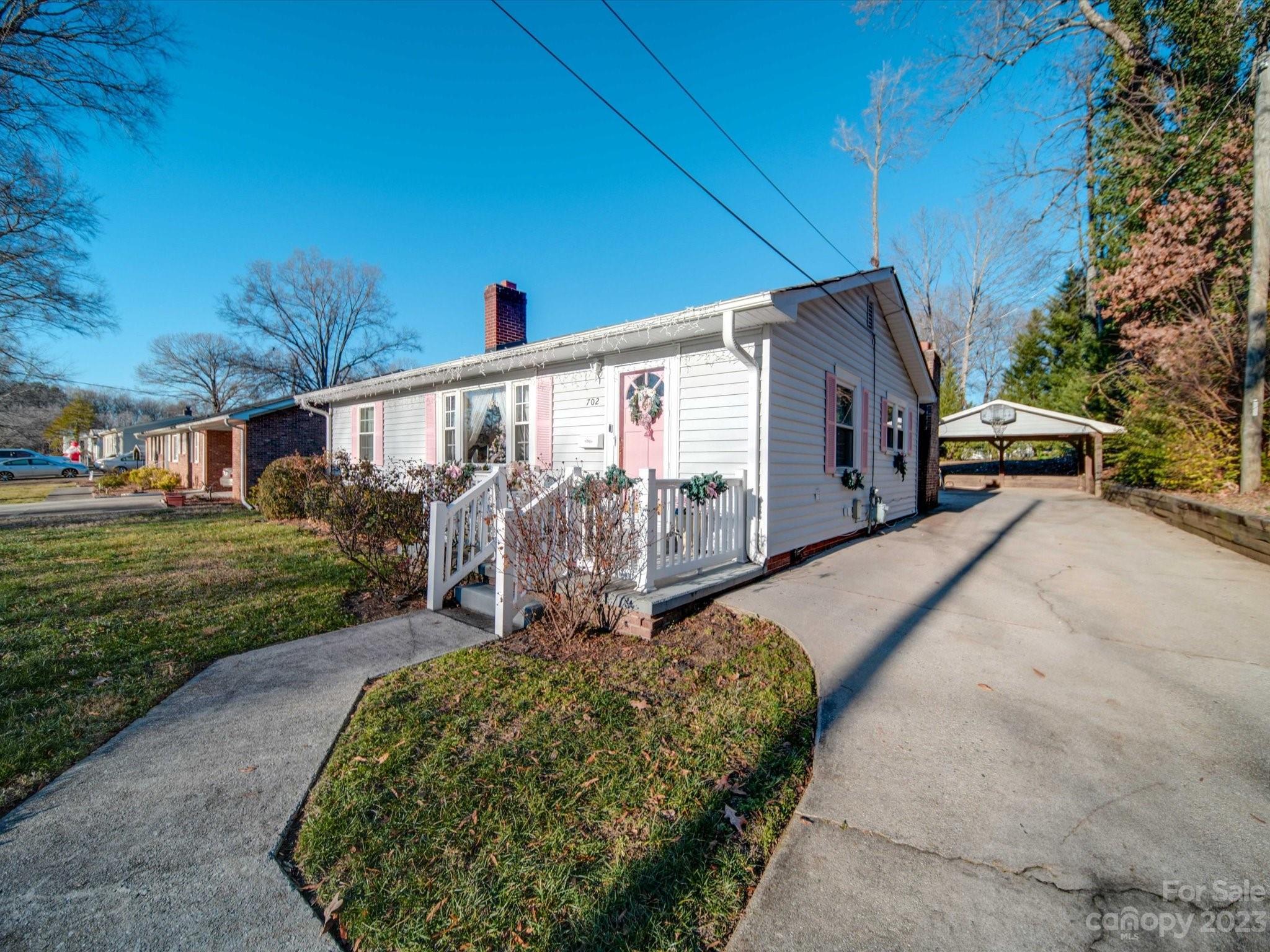 702 Forest Street NW