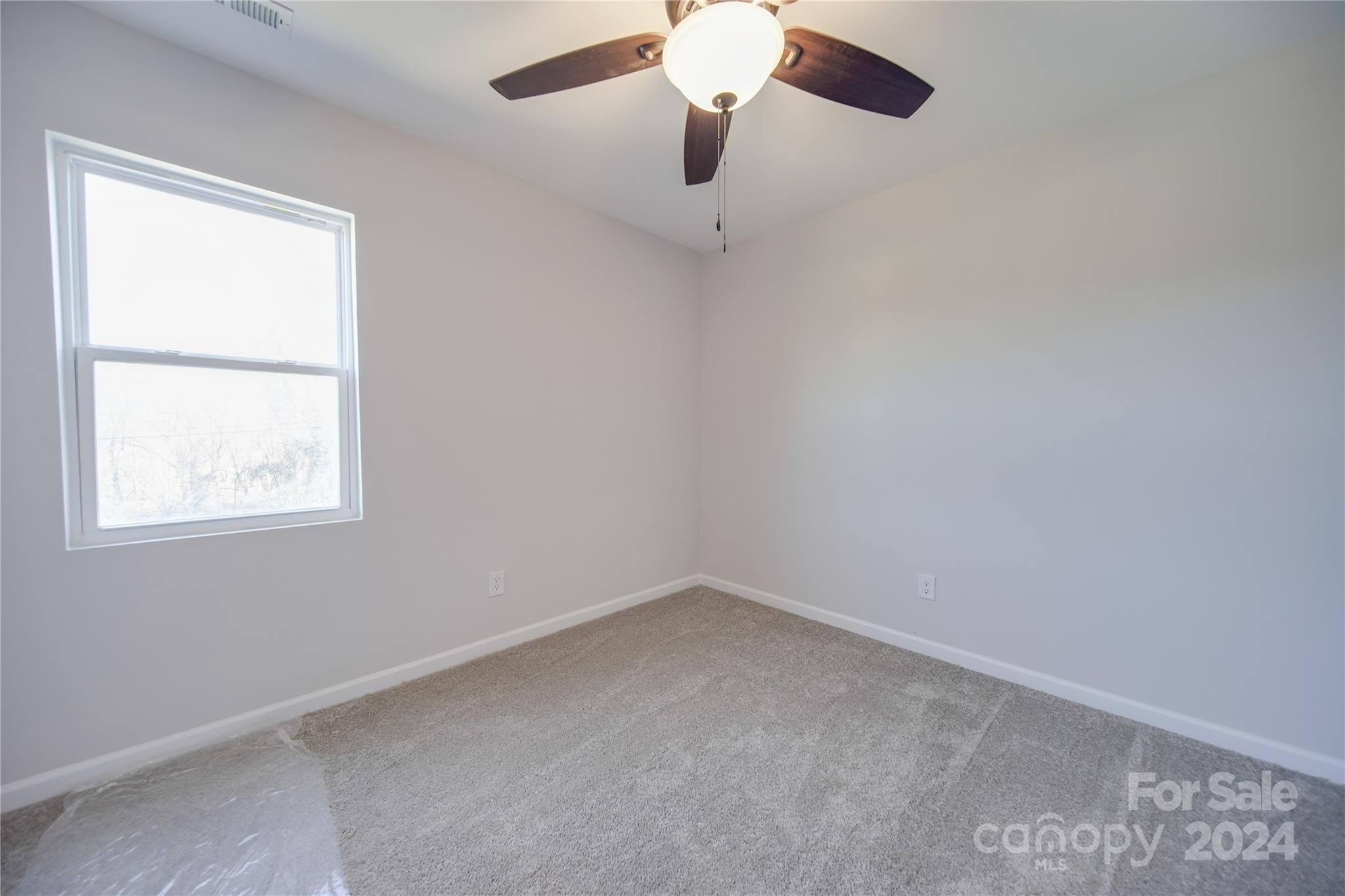 1041 Pine Circle Drive NW