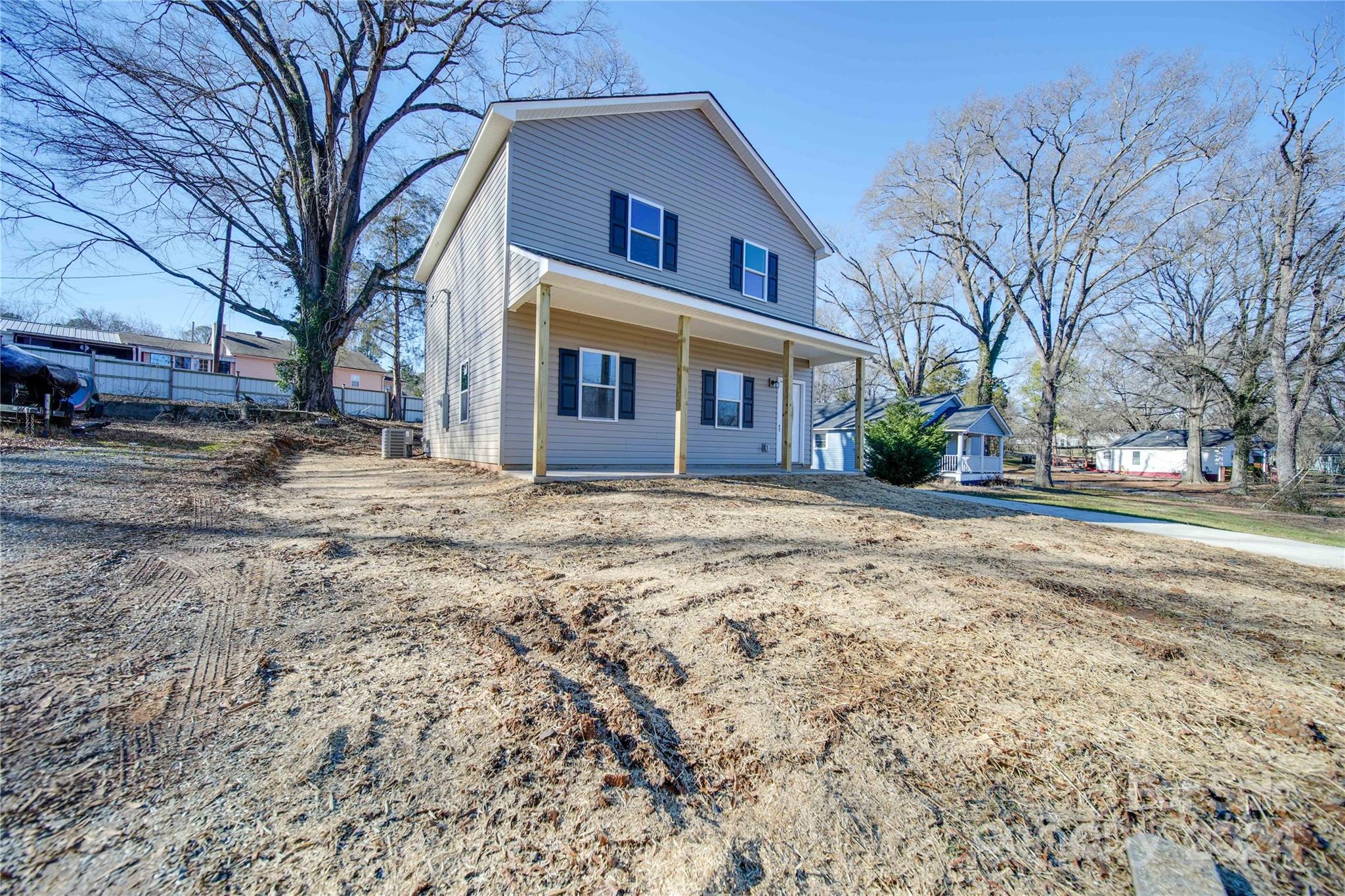 1041 Pine Circle Drive NW