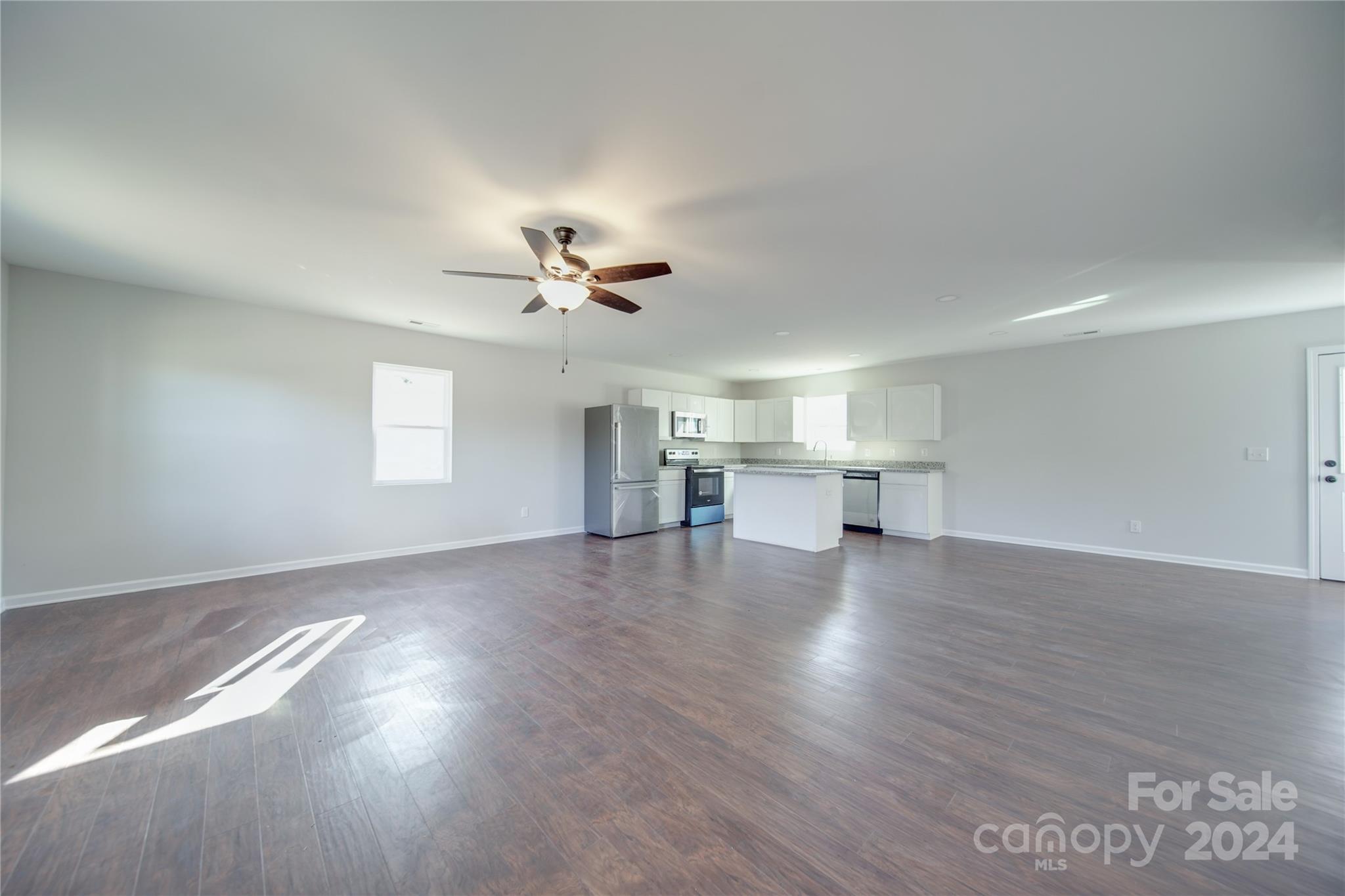 1041 Pine Circle Drive NW