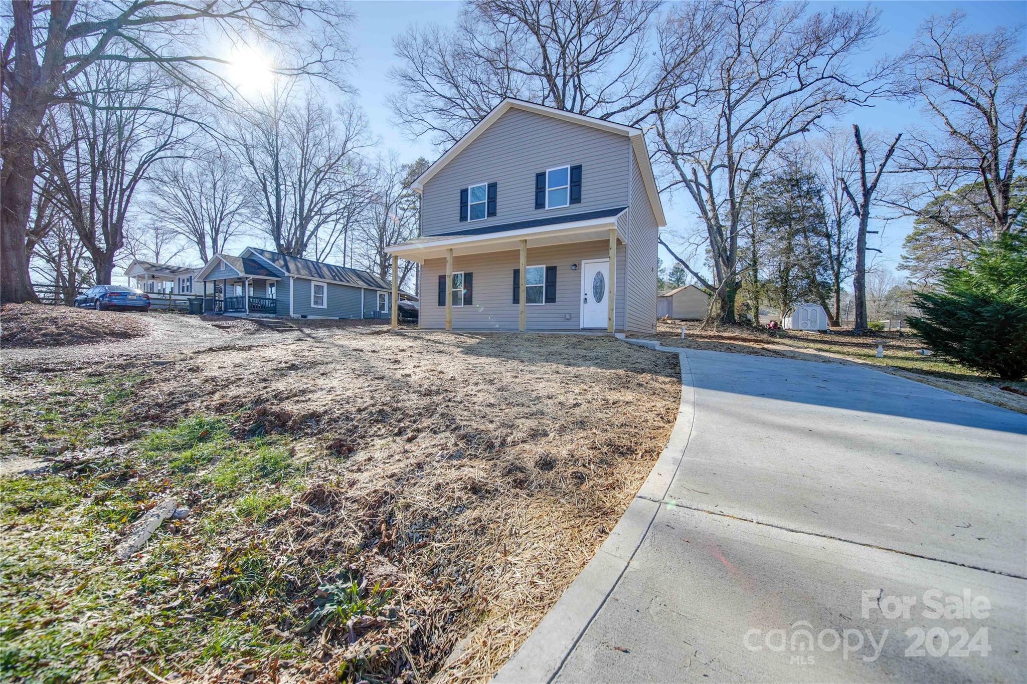 1041 Pine Circle Drive NW