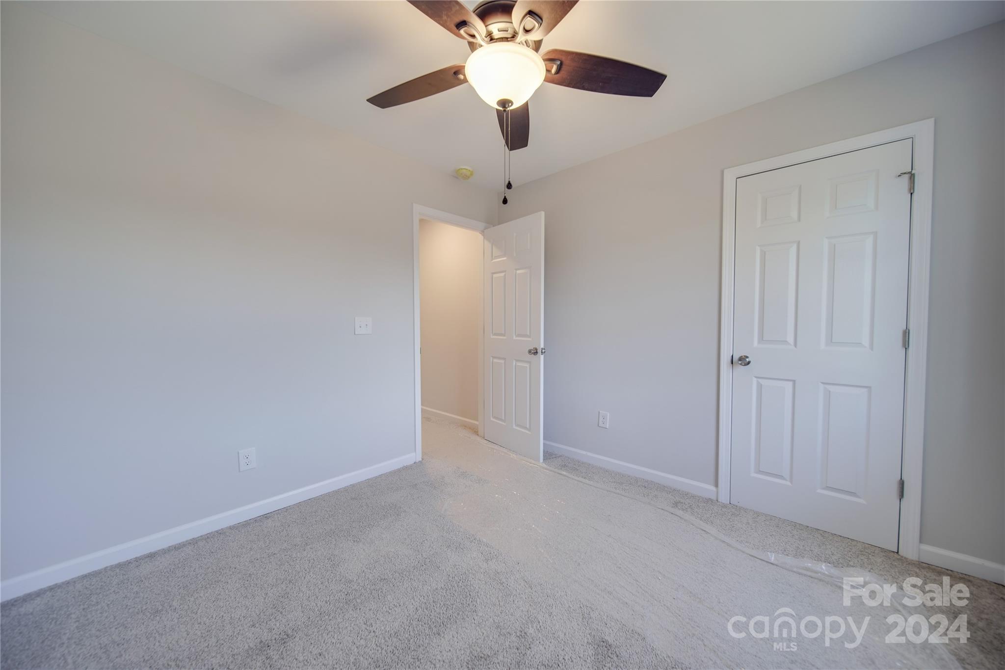 1041 Pine Circle Drive NW