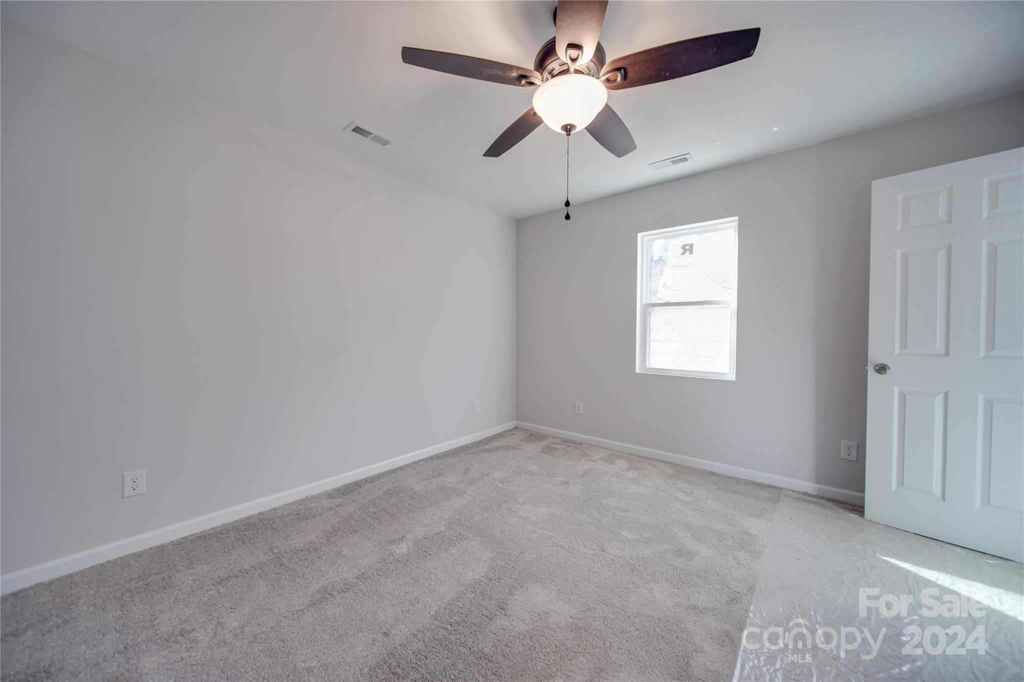 1041 Pine Circle Drive NW