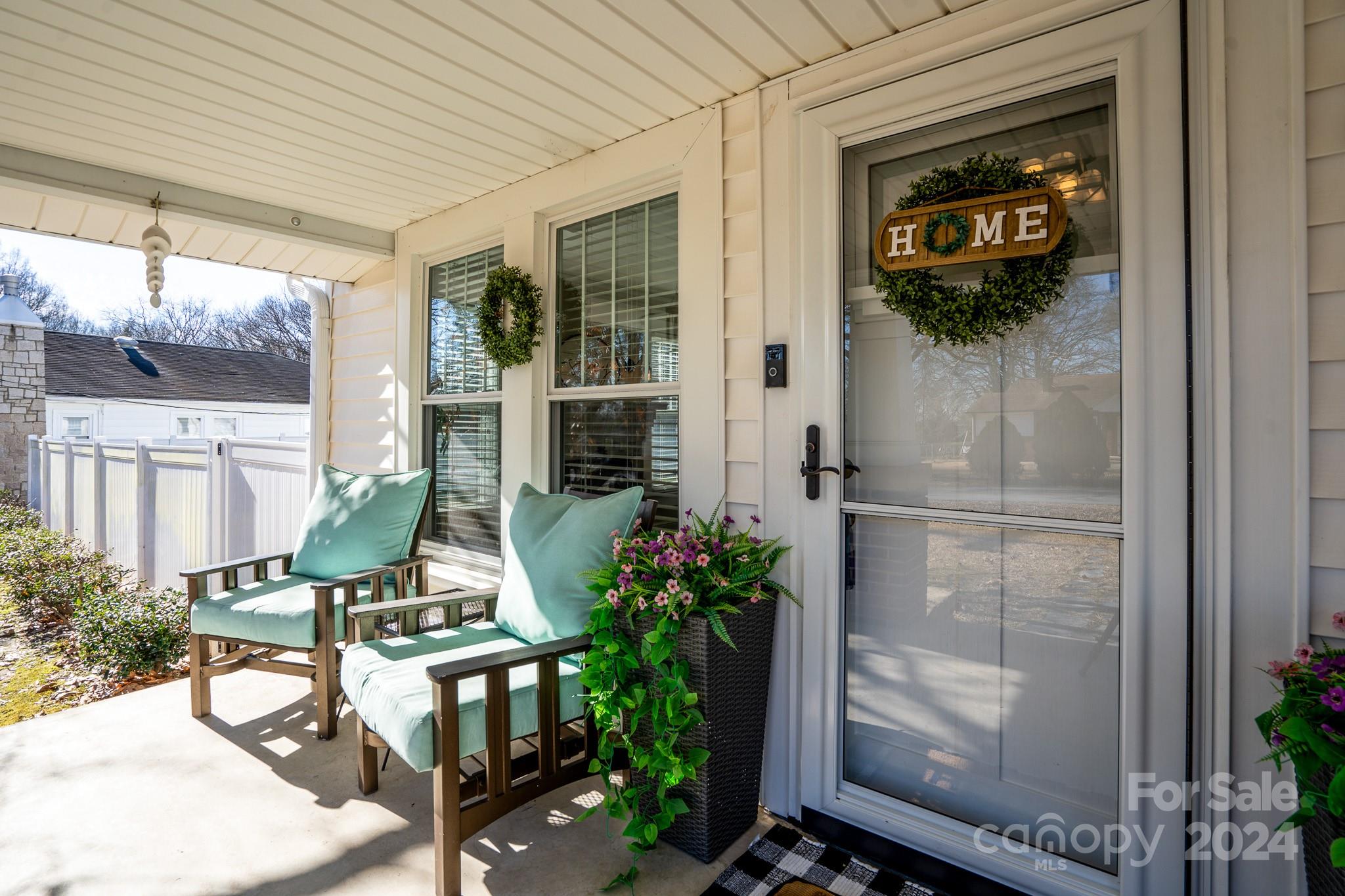 10 Willowbrook Drive NW