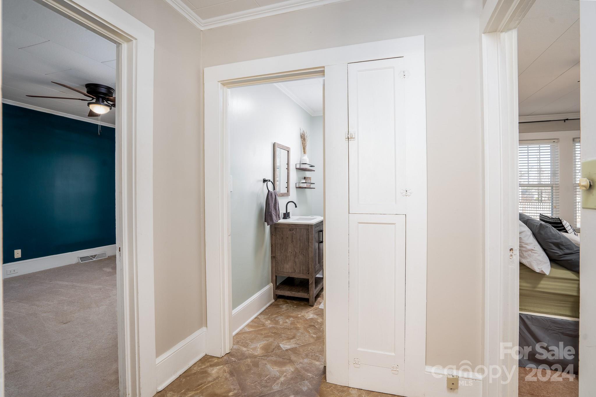 10 Willowbrook Drive NW