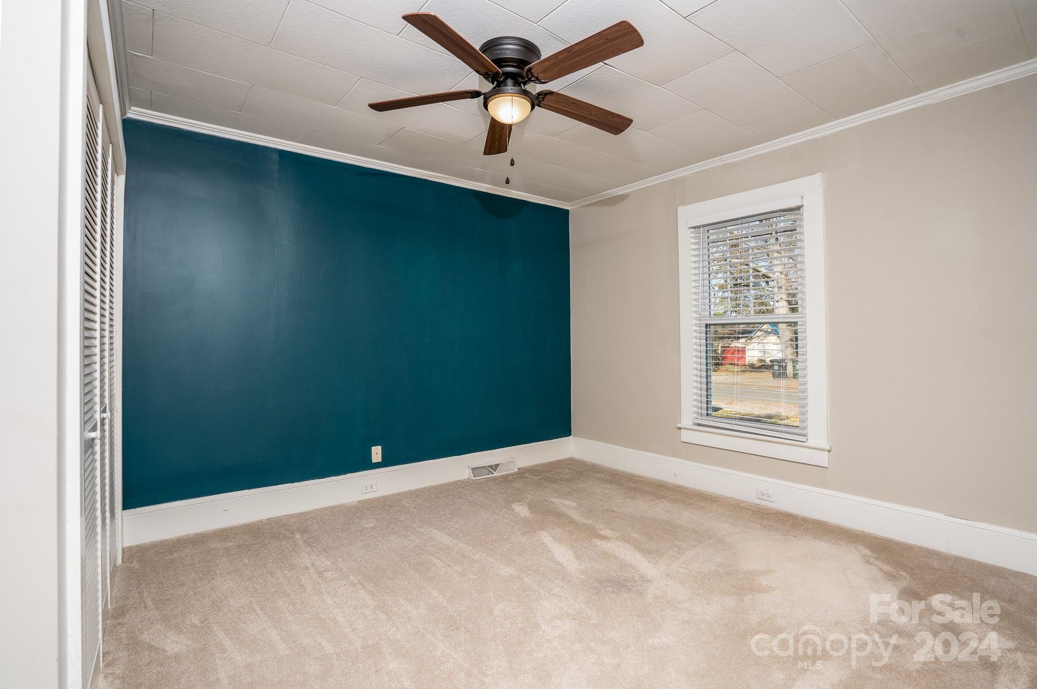 10 Willowbrook Drive NW