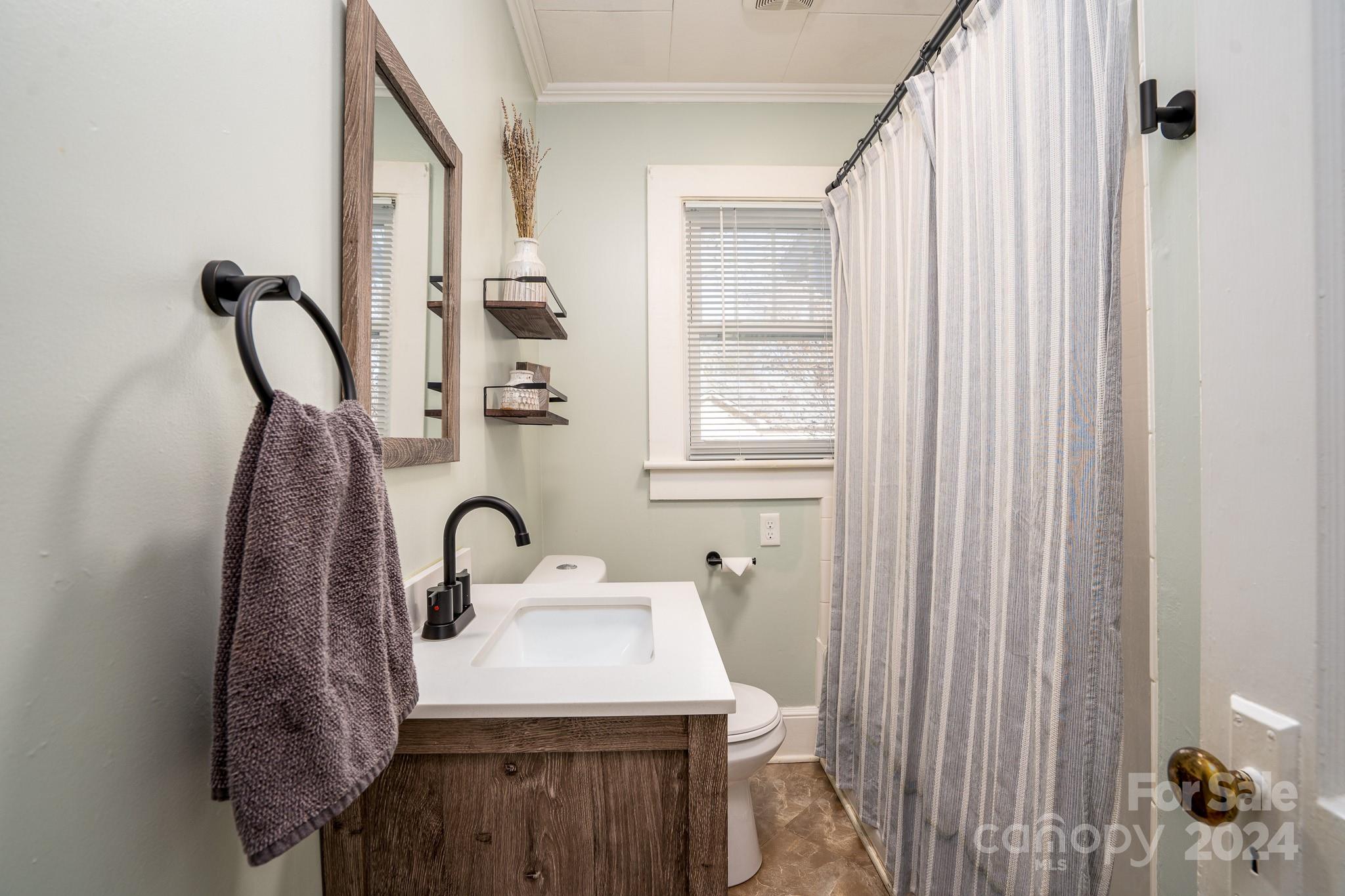 10 Willowbrook Drive NW