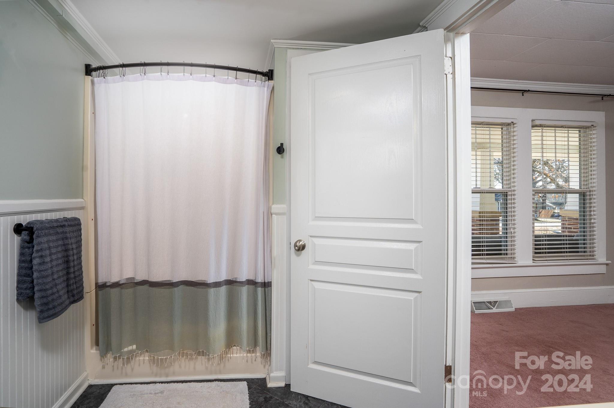 10 Willowbrook Drive NW