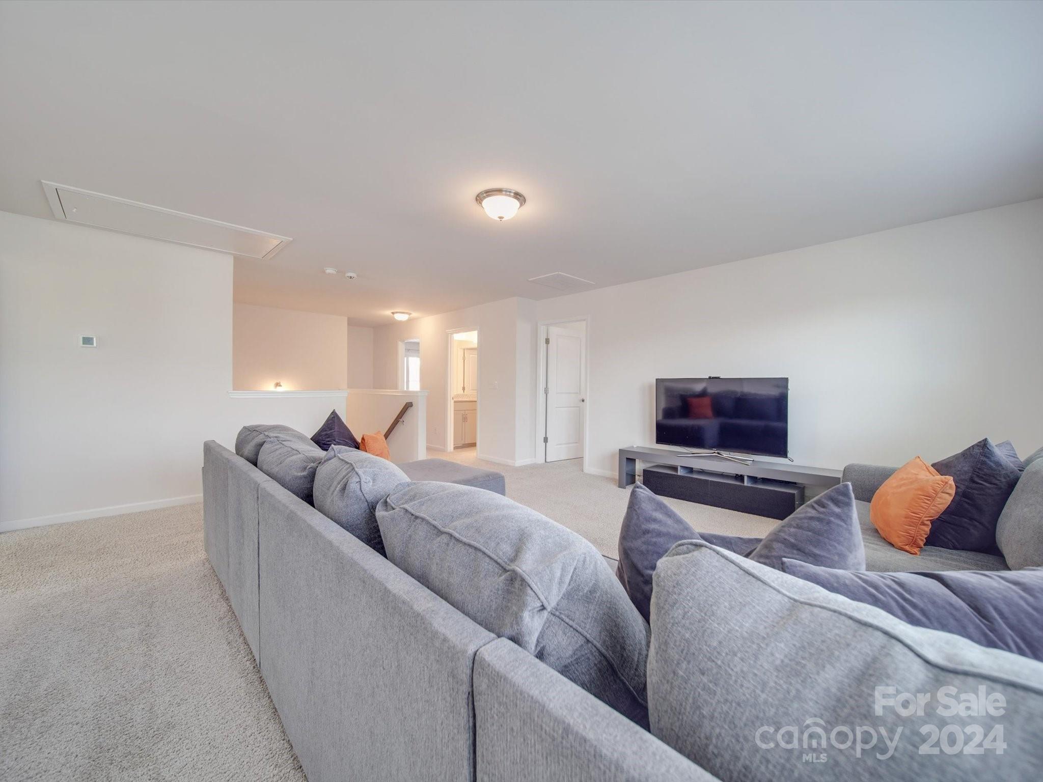 5901 Redwood Pine Road