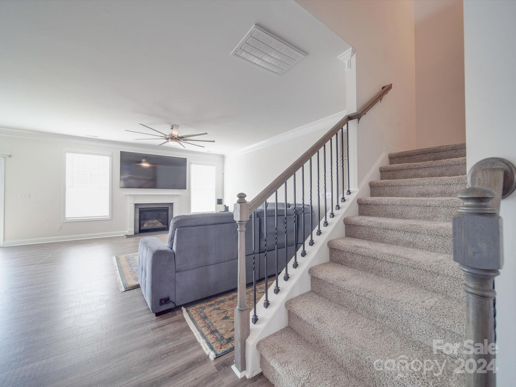 5901 Redwood Pine Road