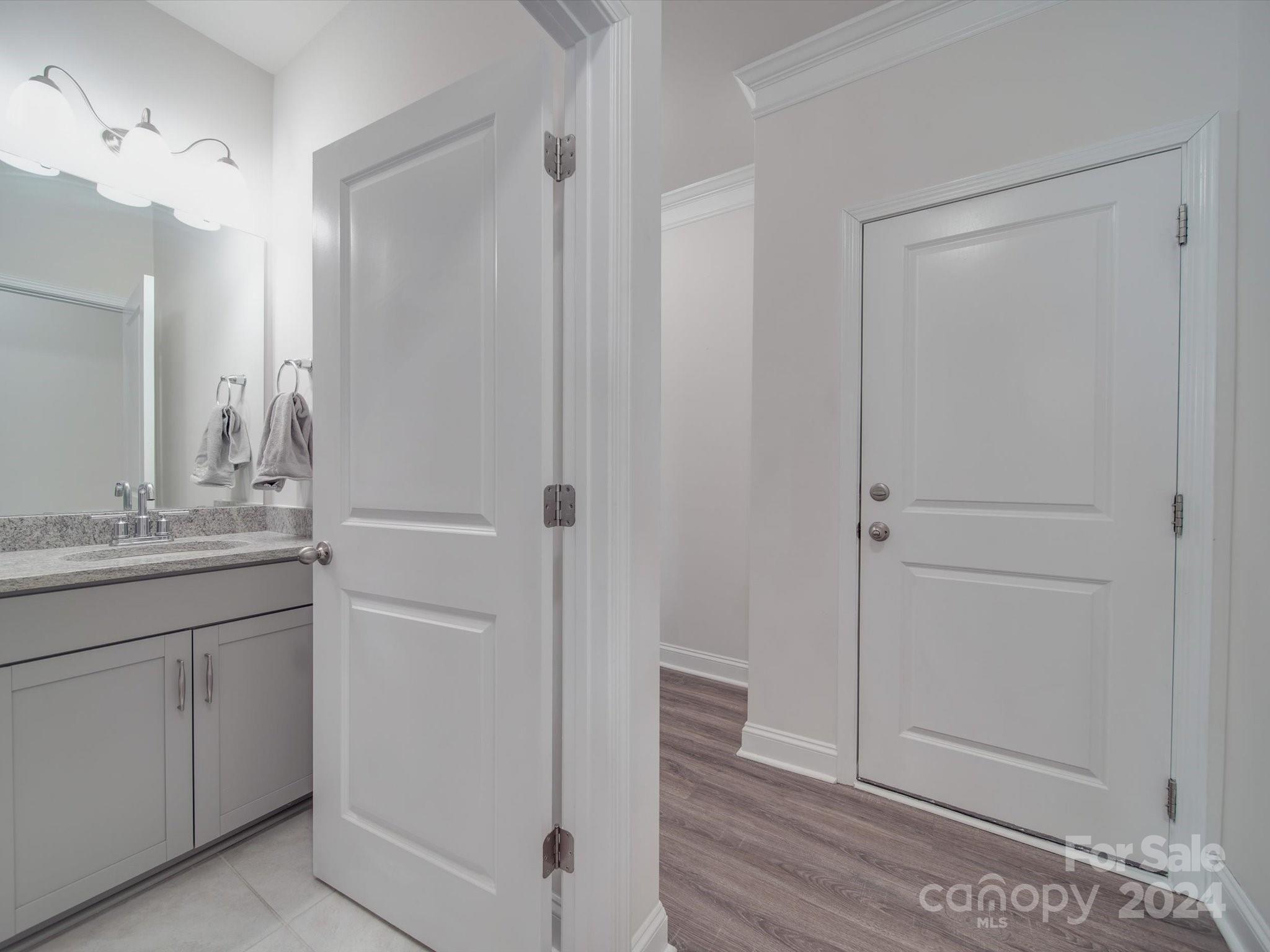 5901 Redwood Pine Road