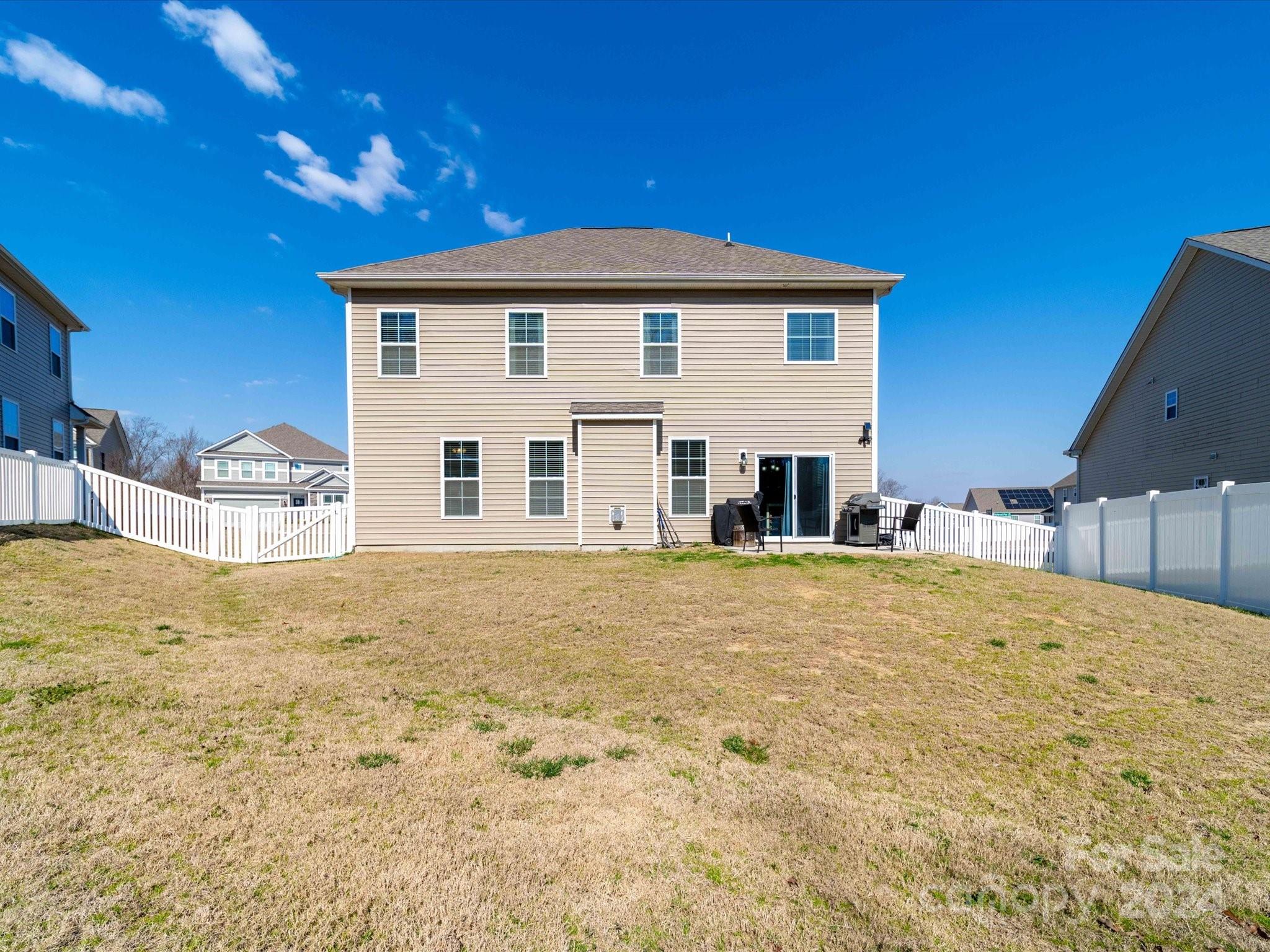 5901 Redwood Pine Road