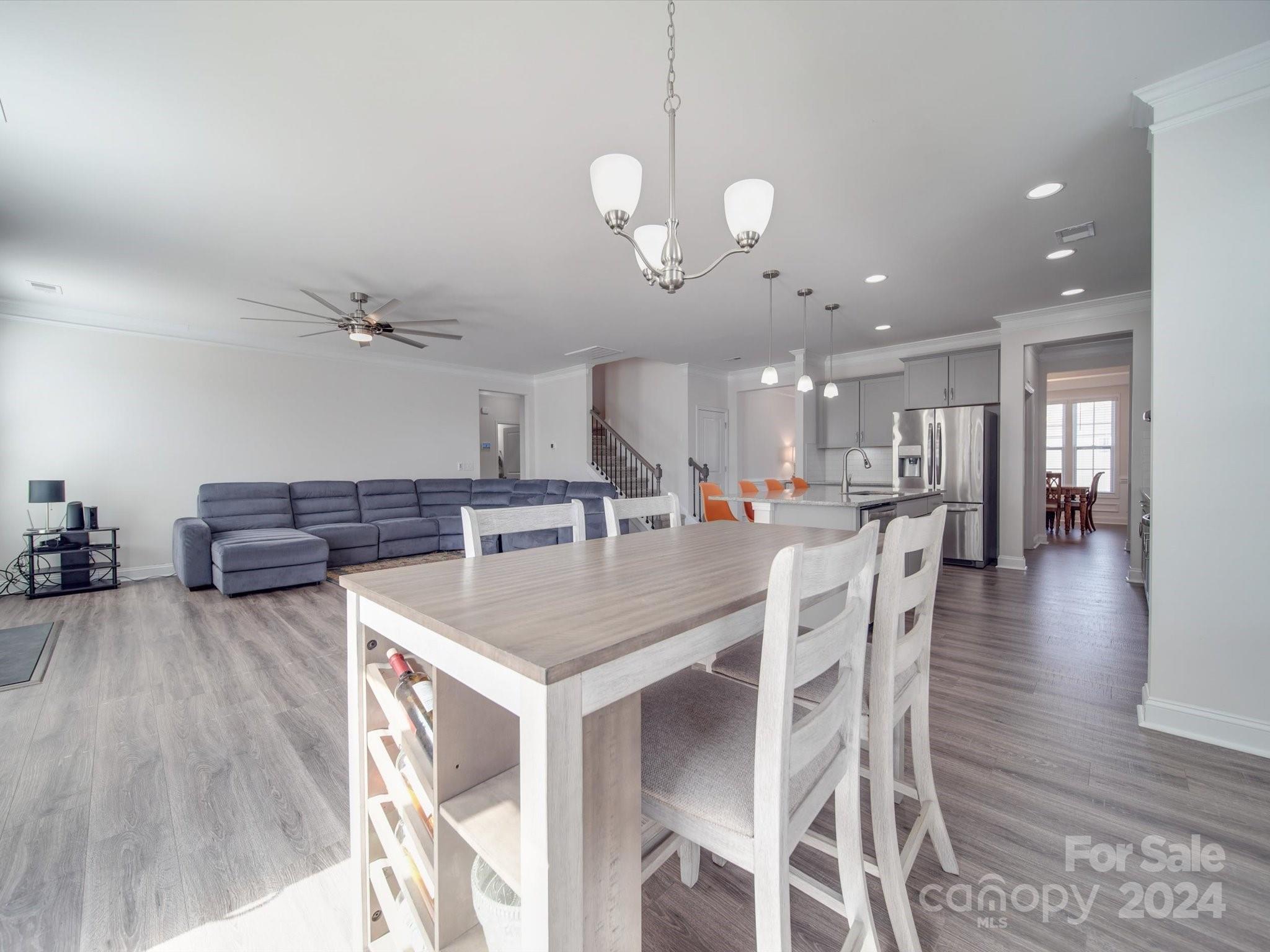 5901 Redwood Pine Road