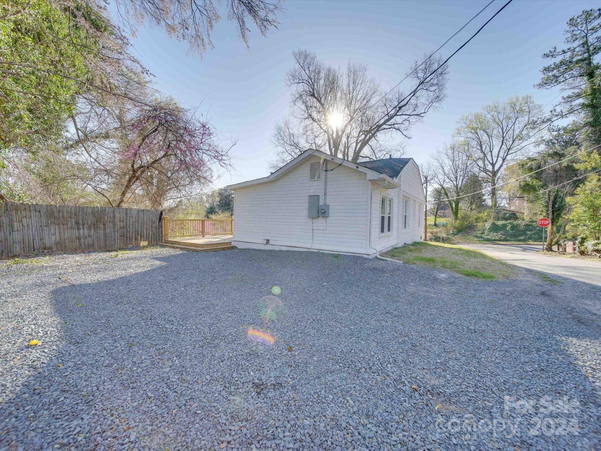 121 Brumley Avenue NE